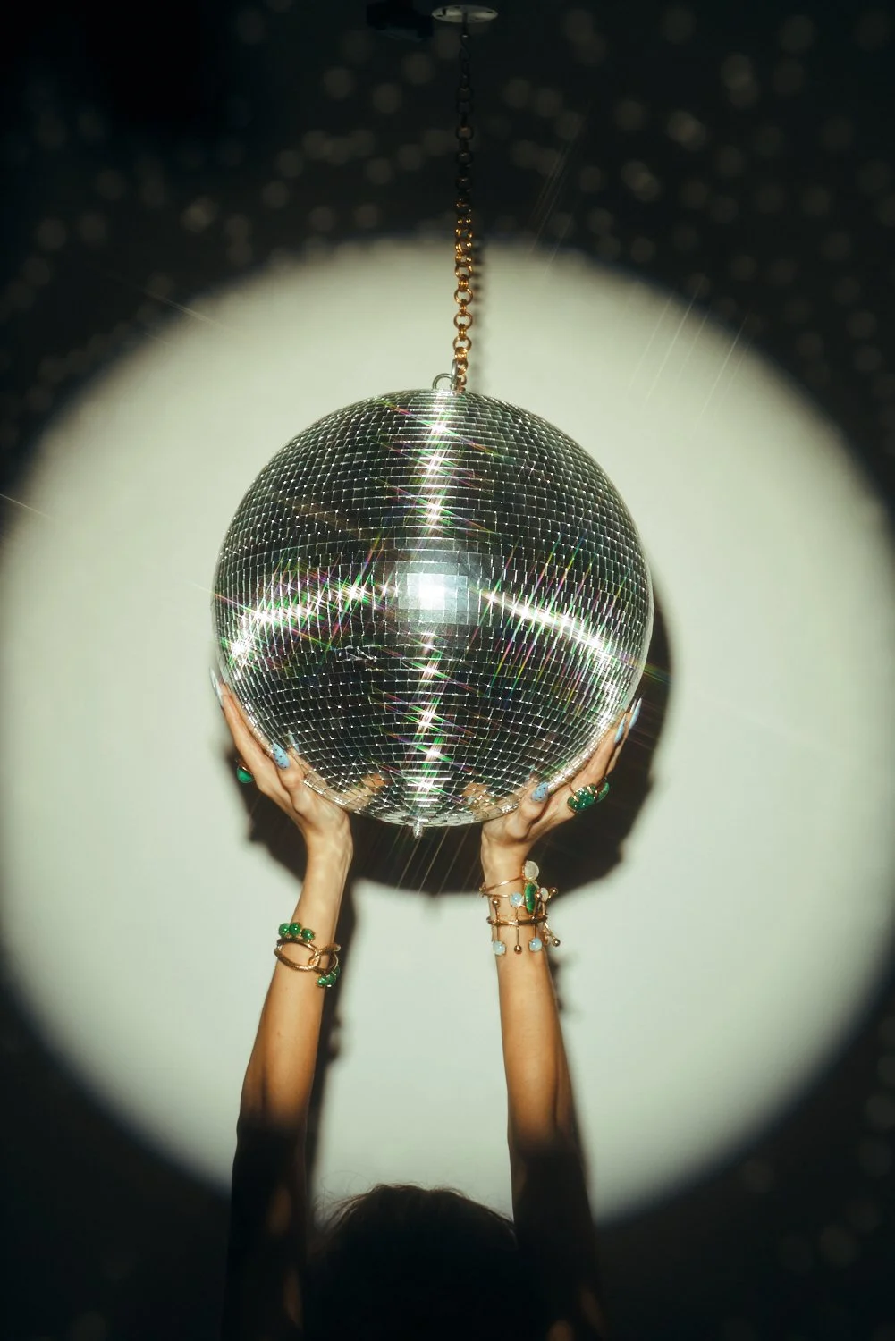 CASTLECLIFF2_09-12-22_B_3782_JEWELRY DISCO SPARKLE.JPG