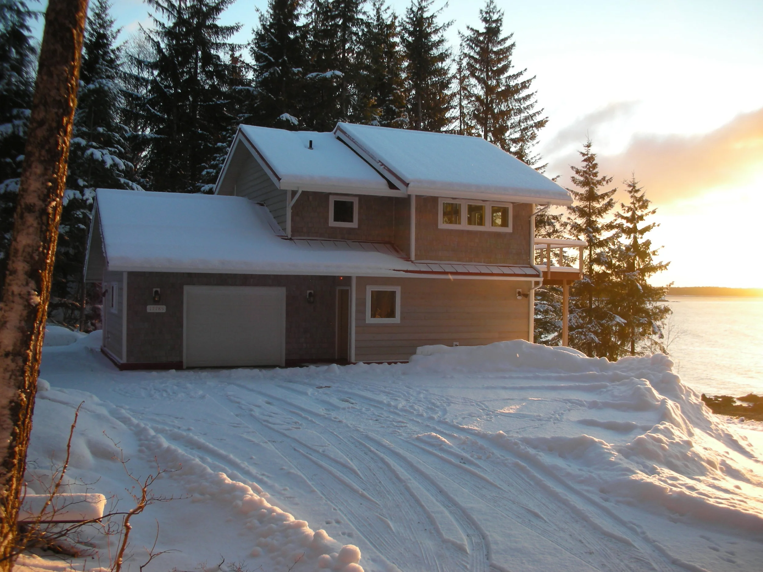 Lake side home, Ontario