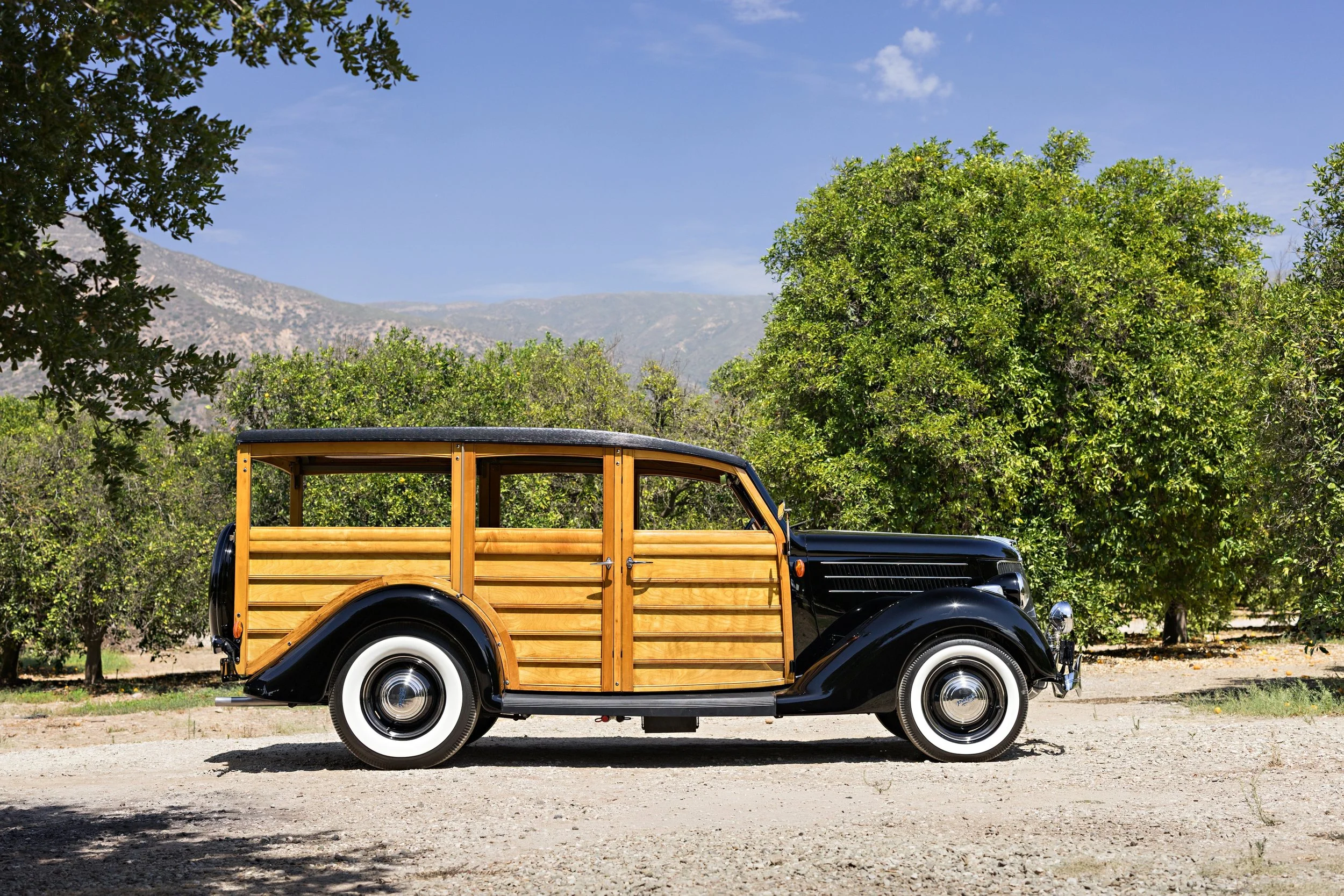 1936_Ford_Woody_1.jpg
