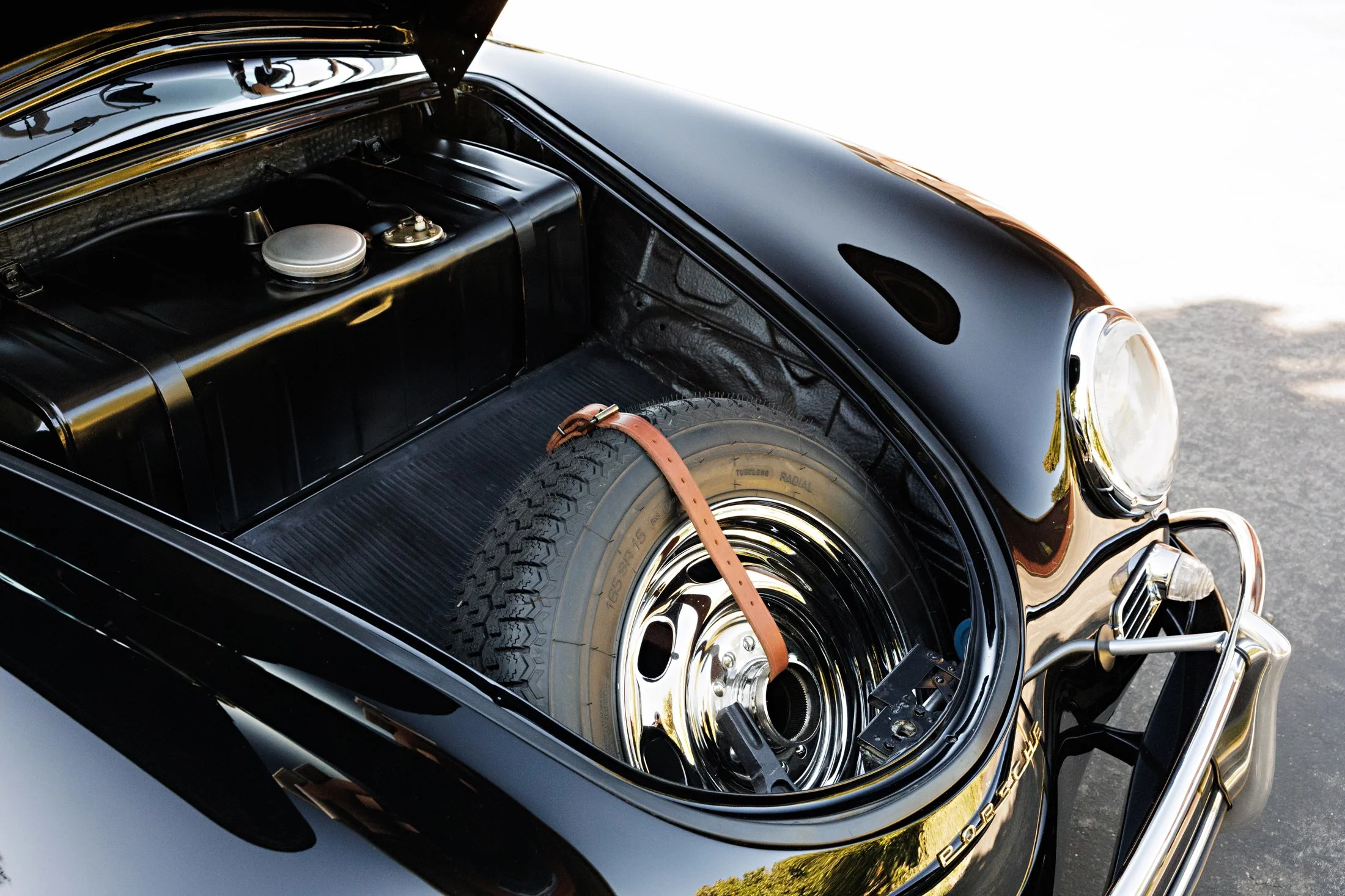1959_Porsche_365A_17.jpg
