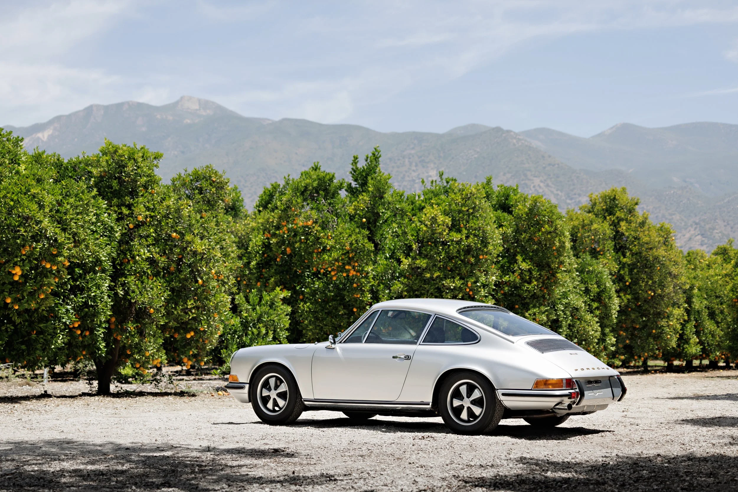 1969_Porsche_911S_2.jpg