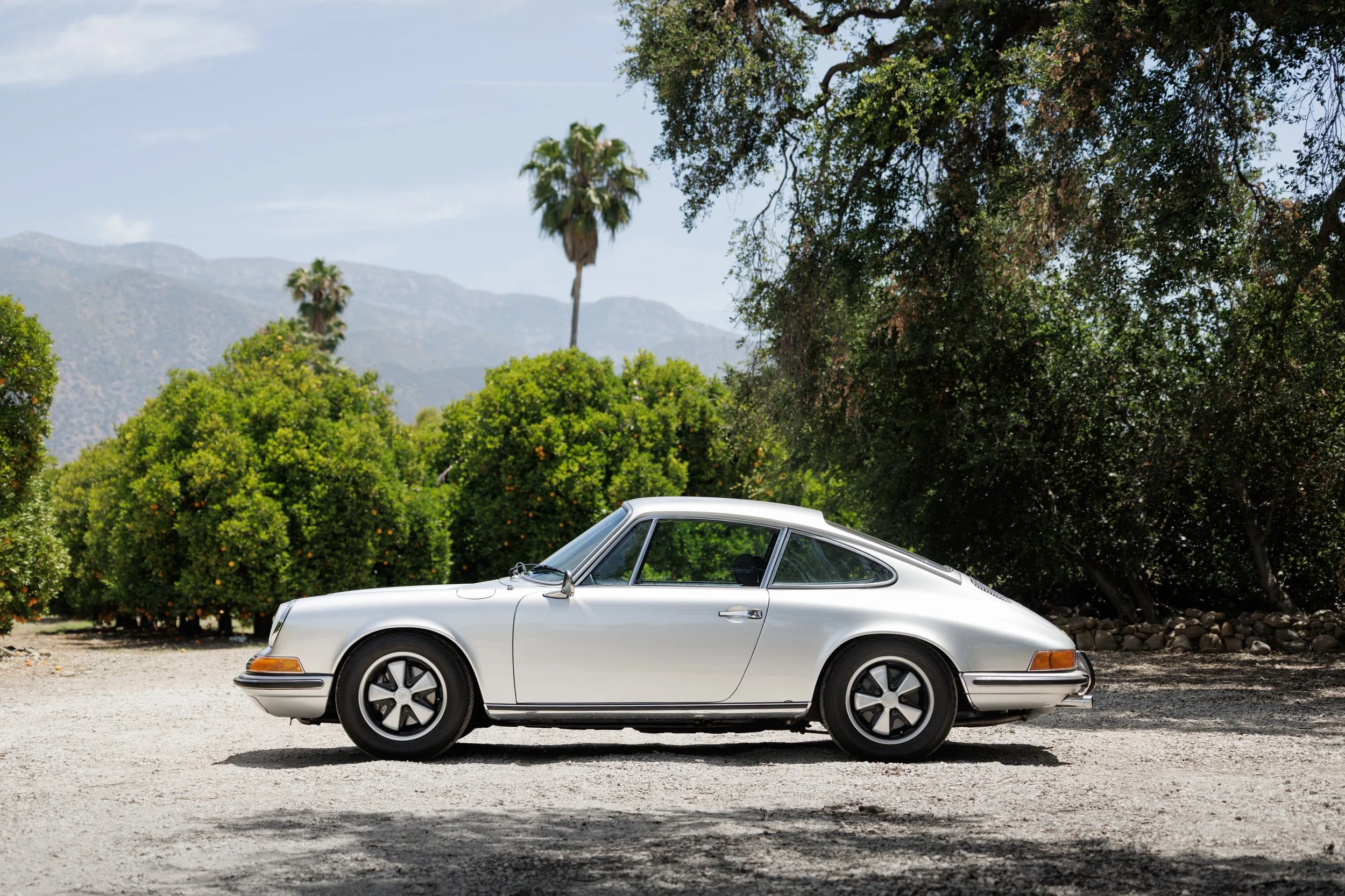 1969_Porsche_911S_9.jpg