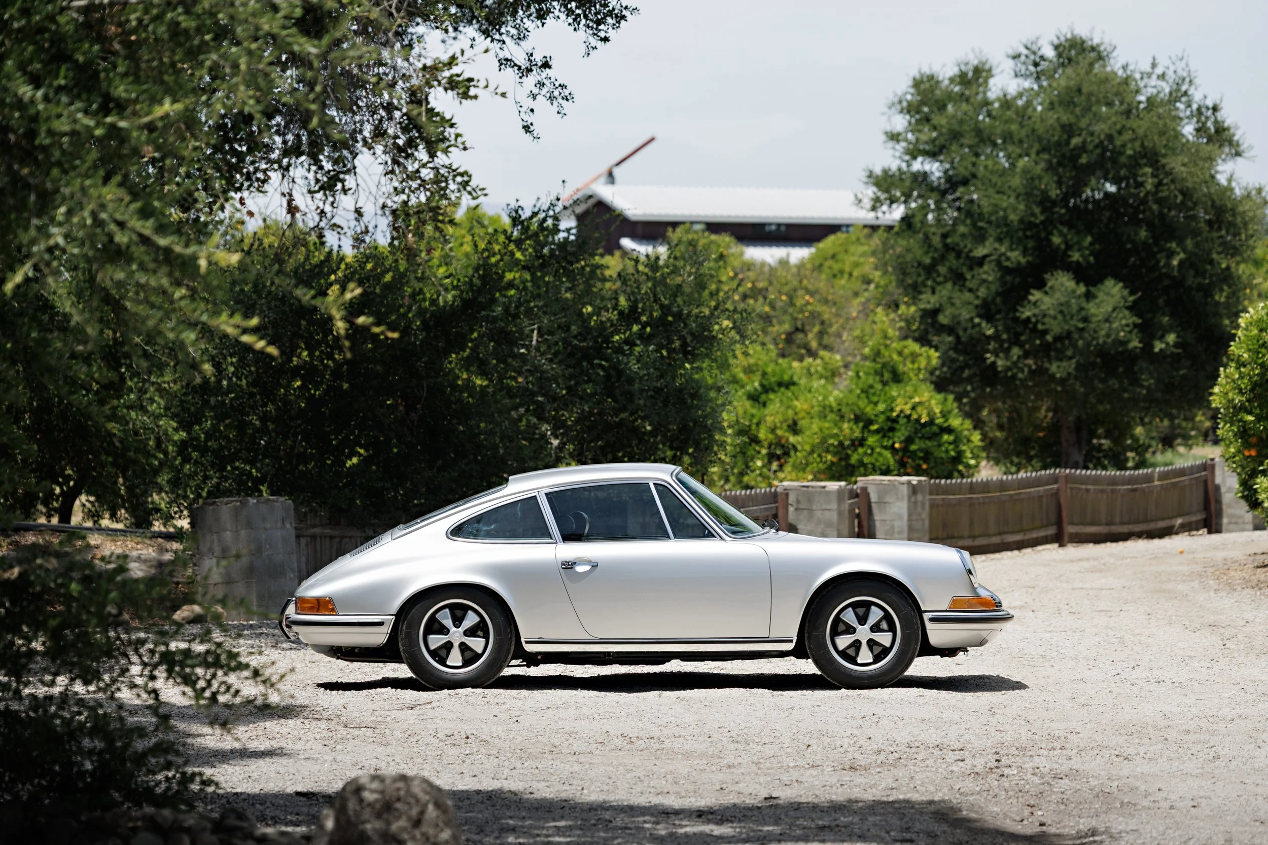 1969_Porsche_911S_11.jpg