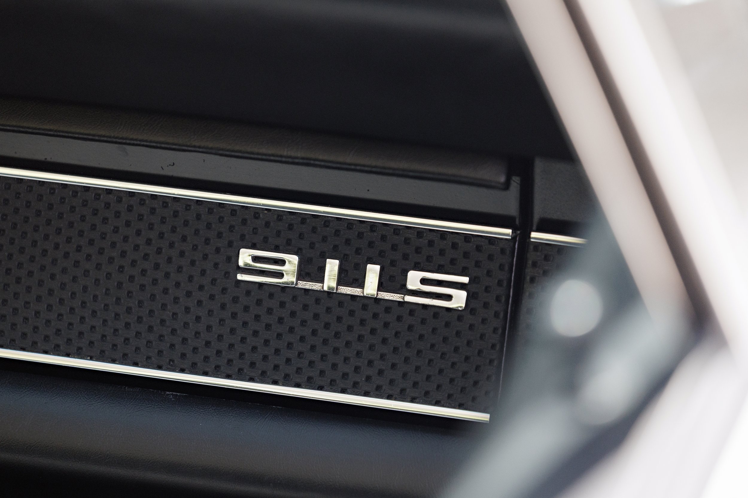 1969_Porsche_911S_14.jpg