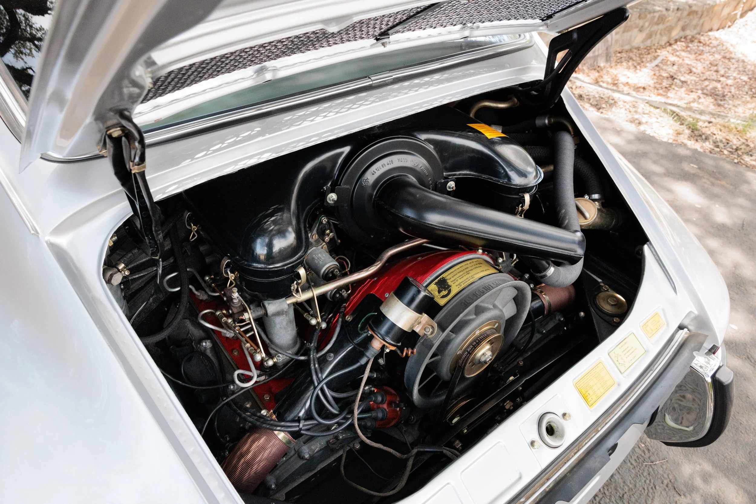 1969_Porsche_911S_17.jpg
