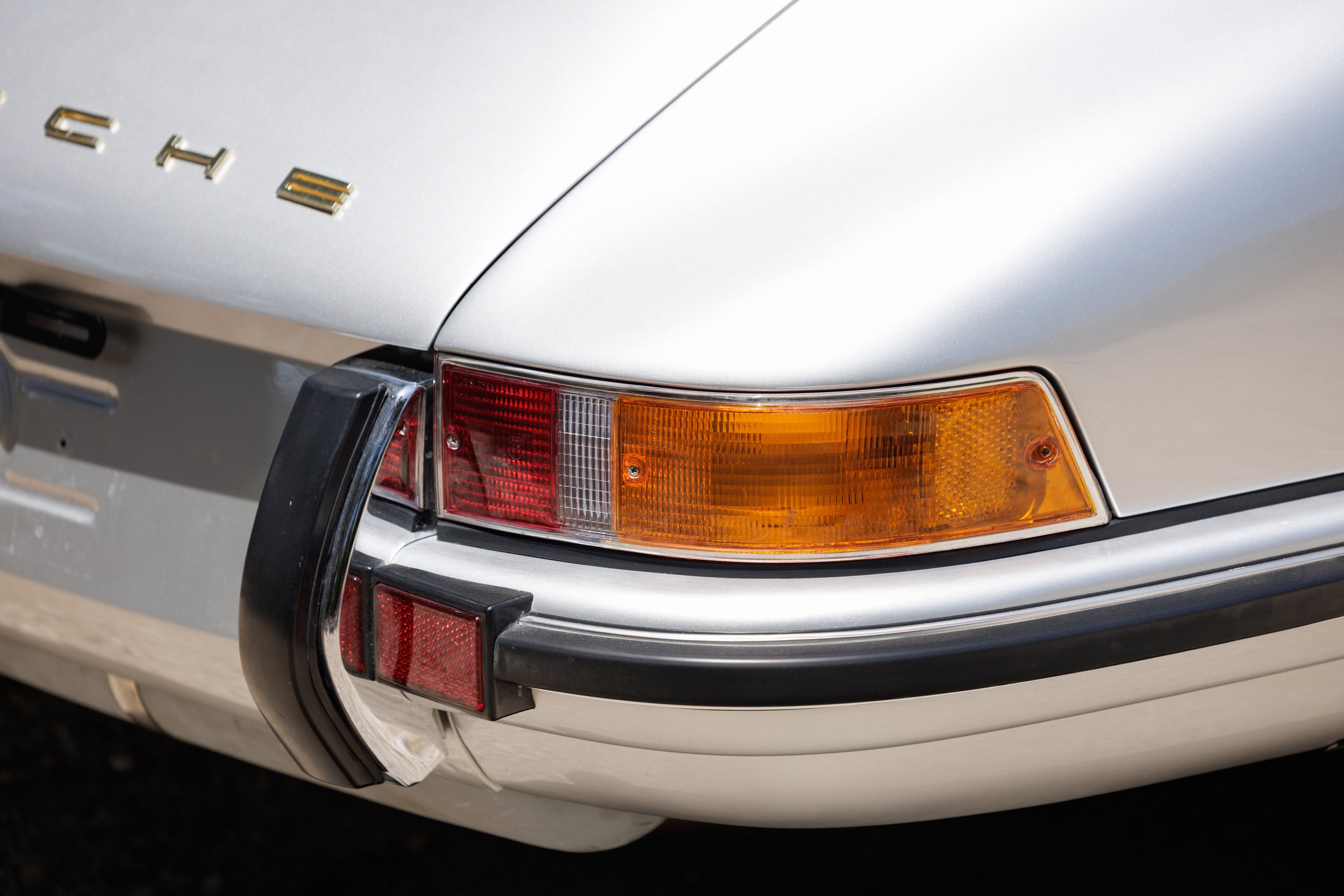 1969_Porsche_911S_23.jpg