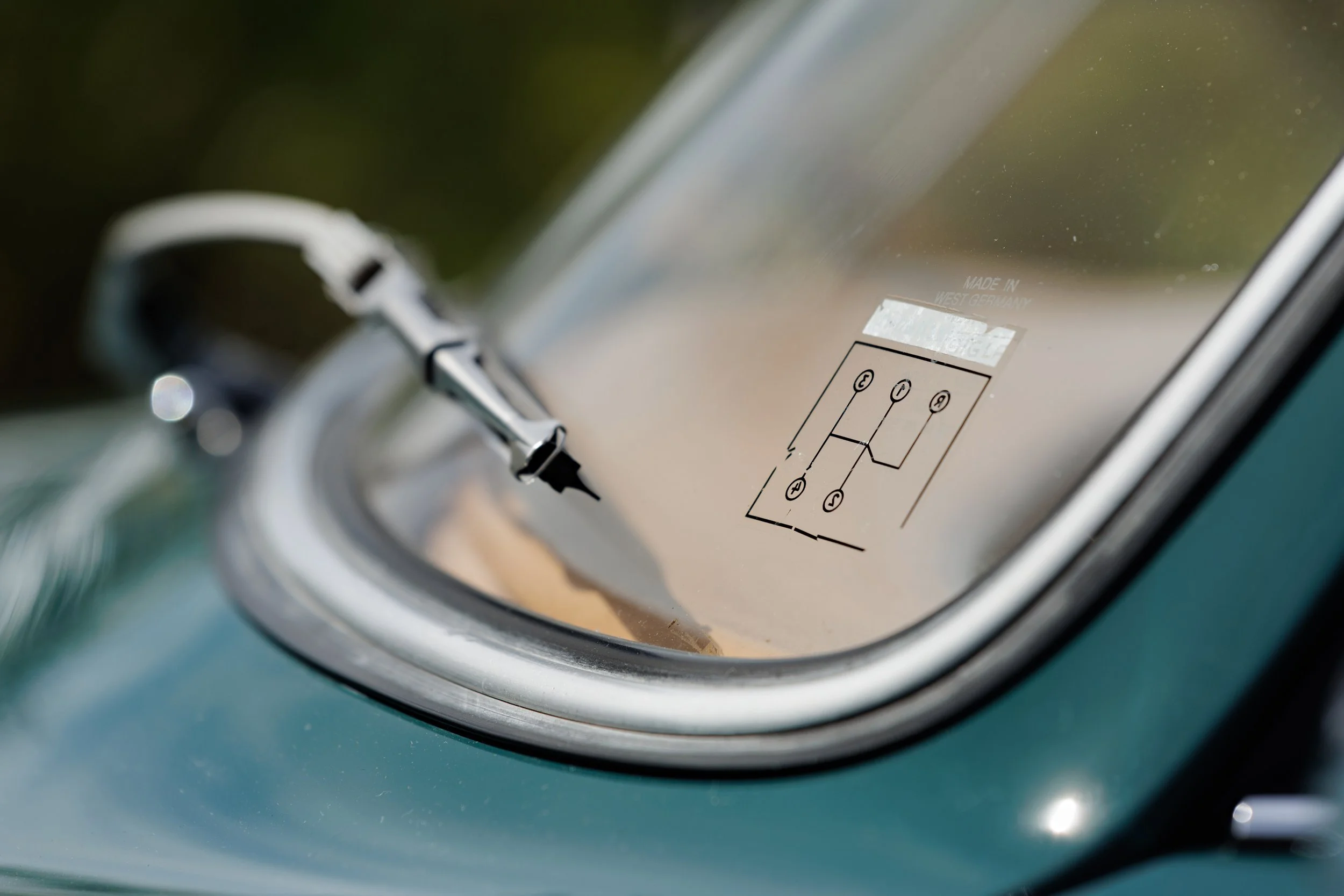 1961_Porsche_356B_Cab_25.jpg
