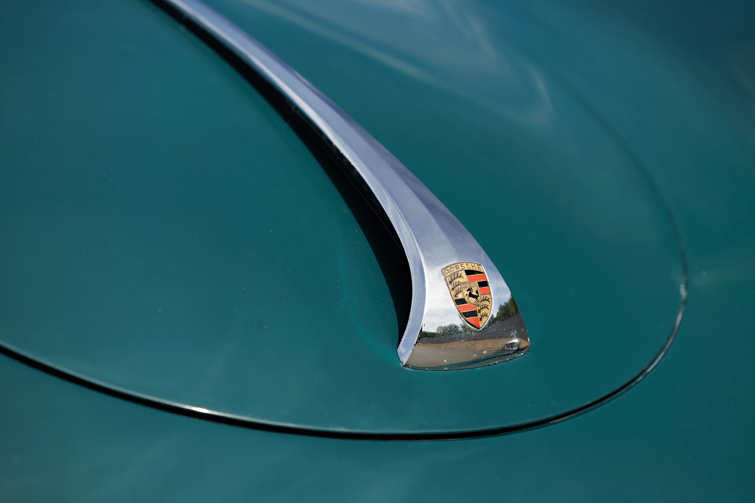 1961_Porsche_356B_Cab_24.jpg