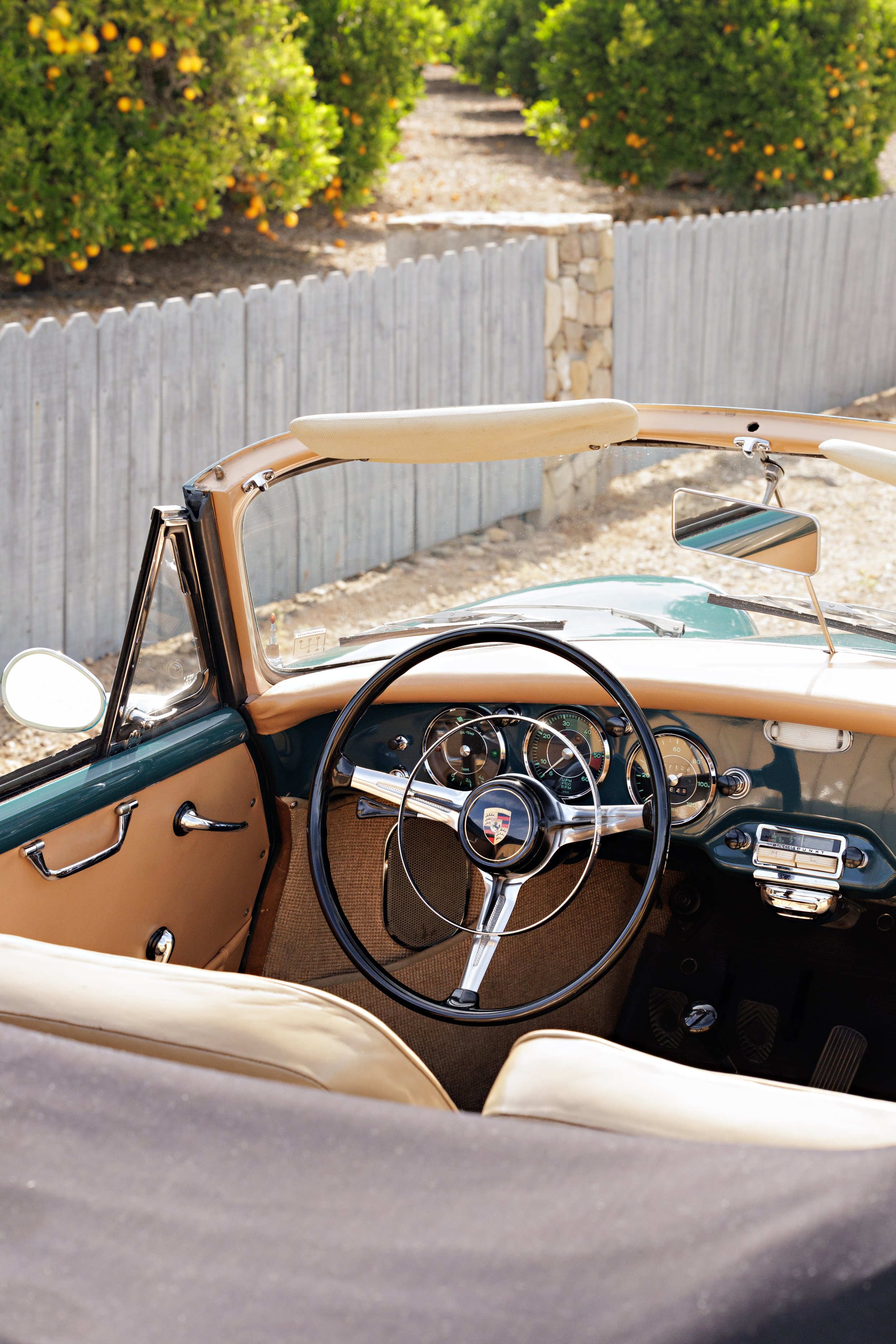 1961_Porsche_356B_Cab_32.jpg