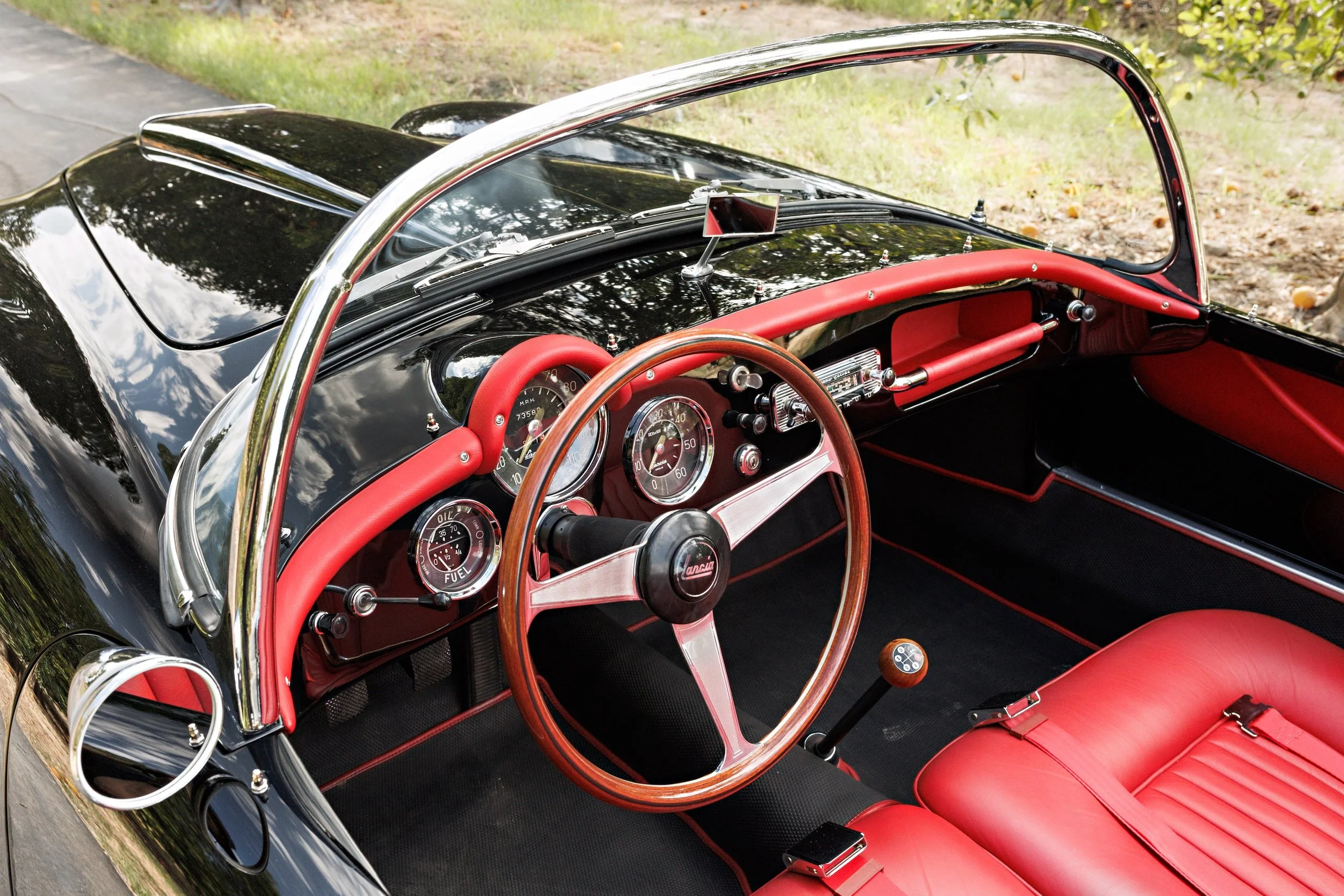 Lancia B24S Spider America_16.jpg