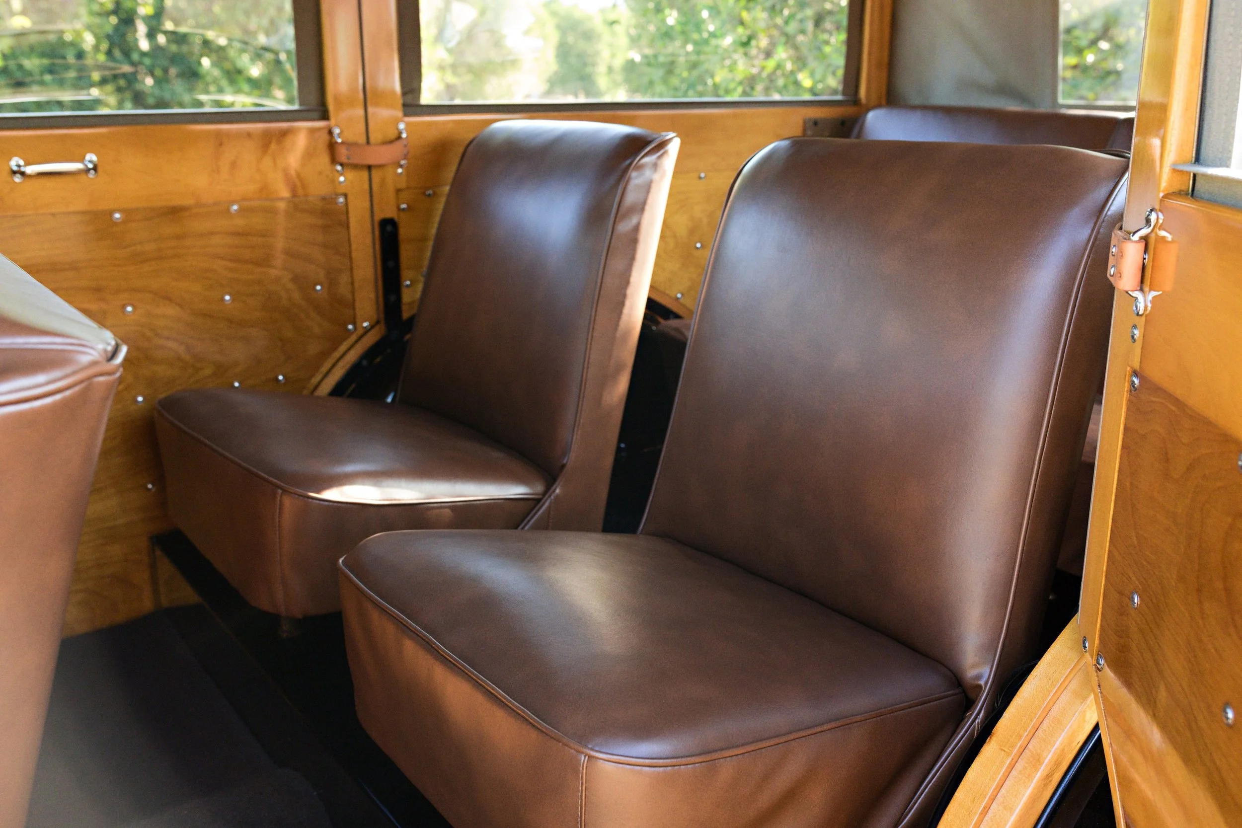 1936_Ford_Woody_13.jpg