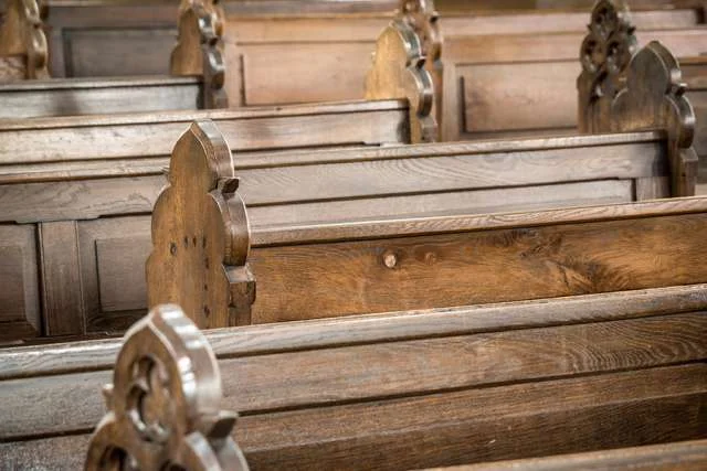 Church_pews_Public_domain_CNA.jpg