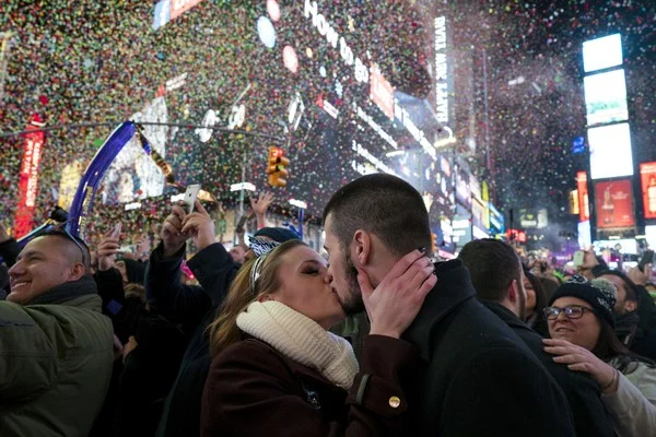 aptopix-nyc-new-years-eve-7a7cd580f68617f9.jpg