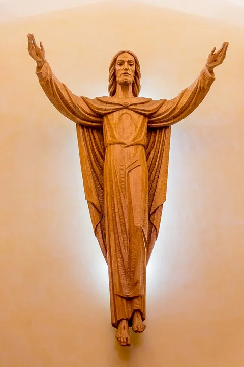 the-risen-christ-2615861_960_720.jpg
