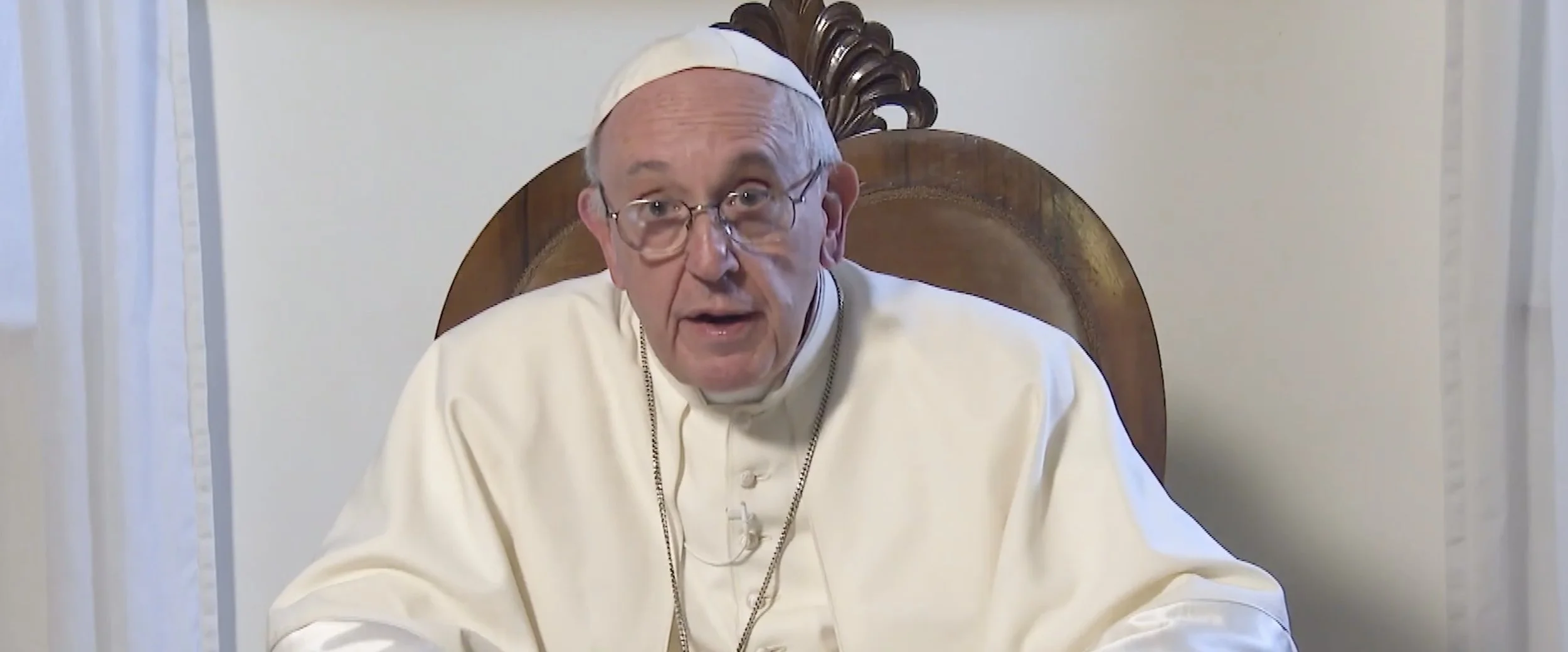 FILM SHARE: Pope Francis Prayer about Use of Internet (1 Min)