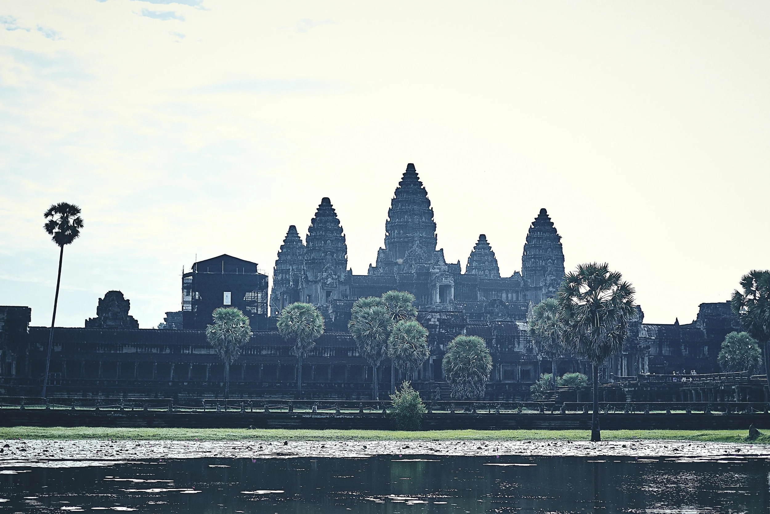 AW_ANGKOR_WAT_CAMBODIA_295 copy.jpg