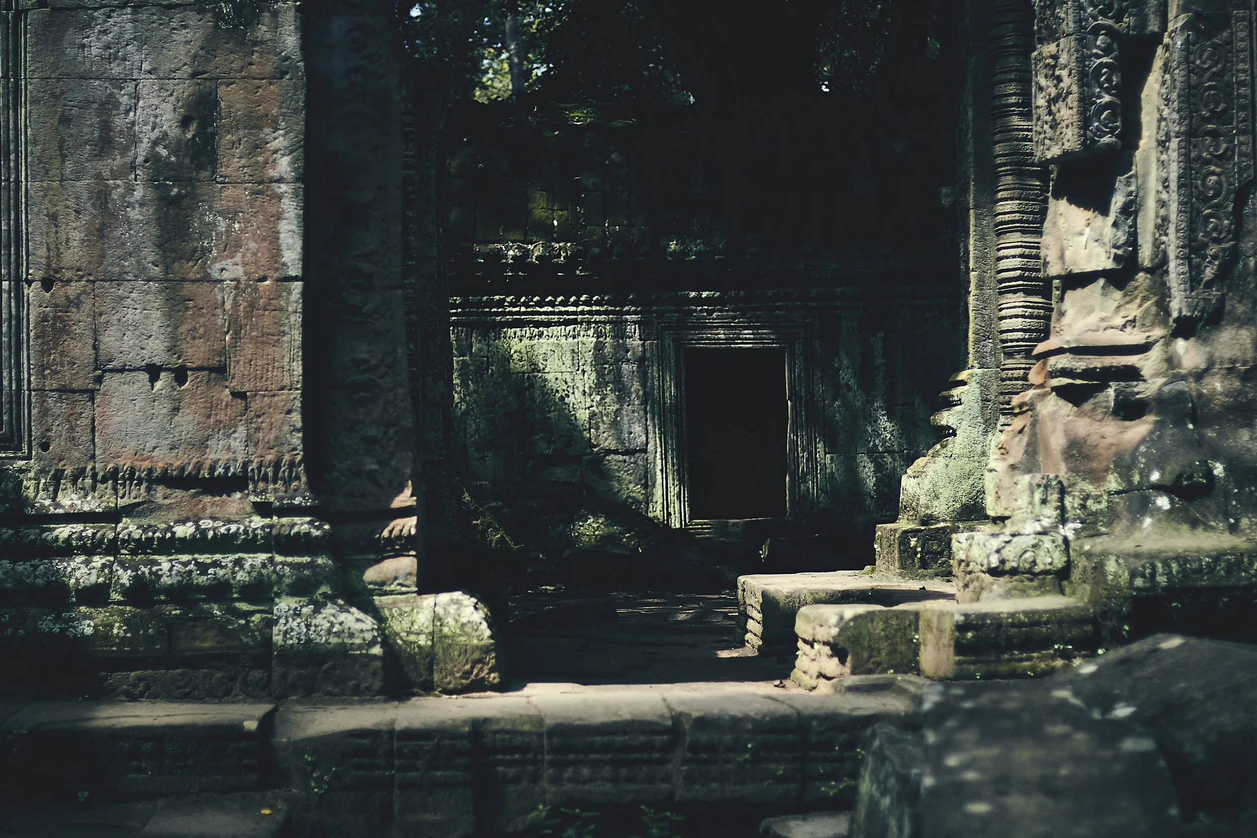 AW_ANGKOR_WAT_CAMBODIA_648 copy.jpg