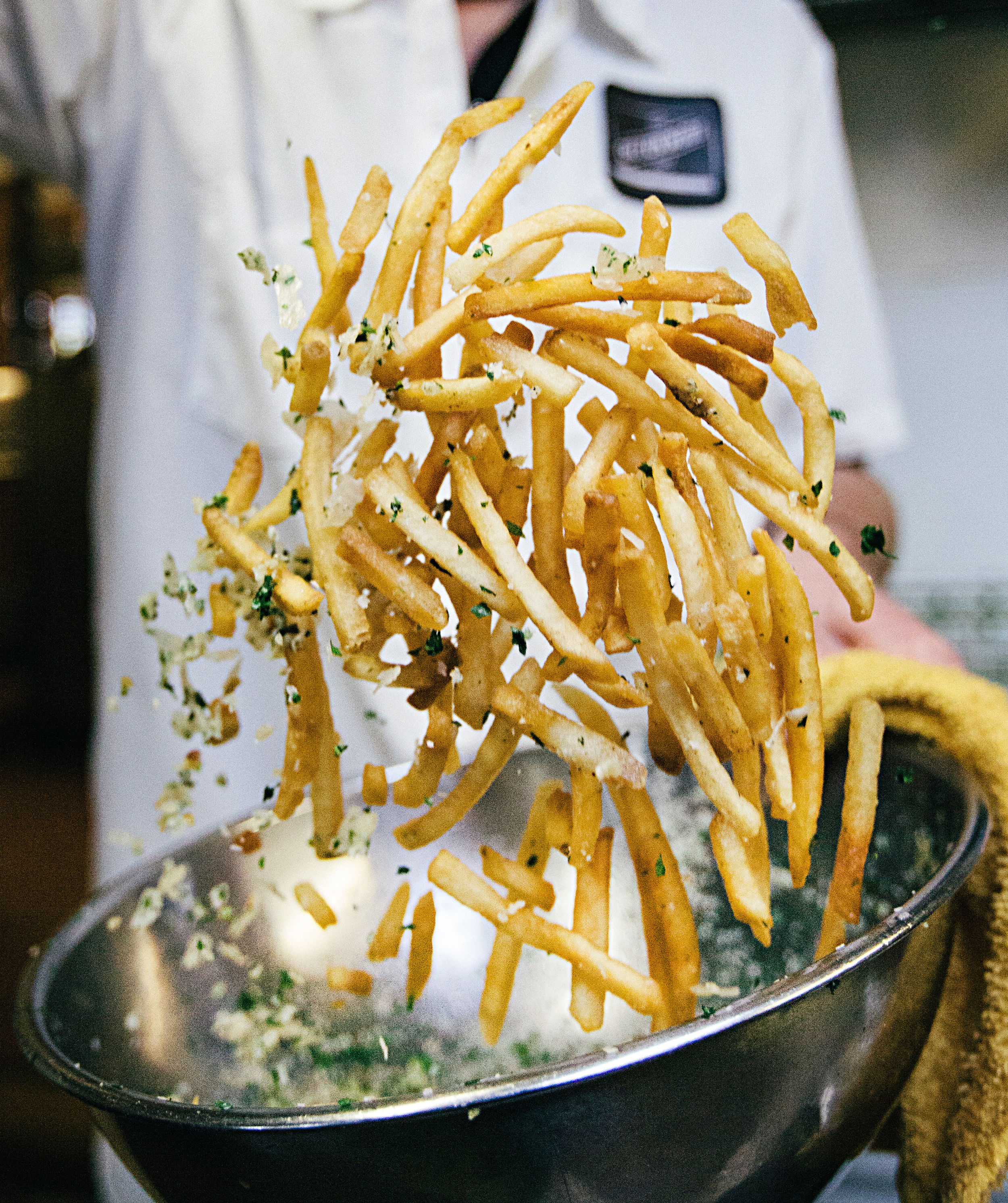 garlic-truffle-fries-best-fries-in-sisters-oregon-cottonwood-cafe-chef-bradley.jpg