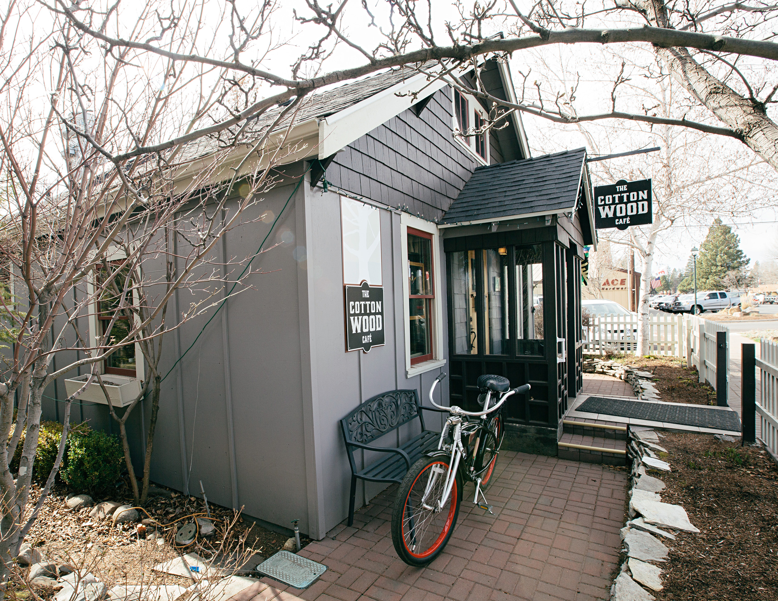 The-cottonwood-cafe-breakfast-all-day-lunch-restaurant-sisters-oregon.jpg