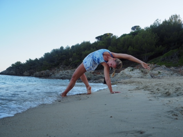 La Plage Yoga Retreat - 7 days of beach life, yoga and soulful food at one of the most beautiful beaches at the Côte d'azur 