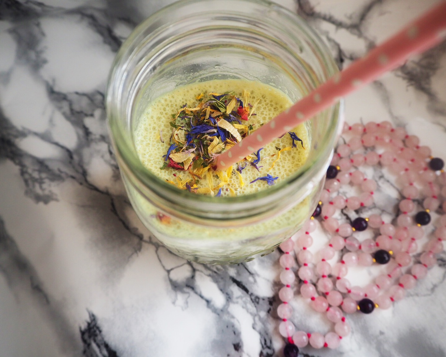 Iced Matcha Latte, easy, refreshing and super tasty 