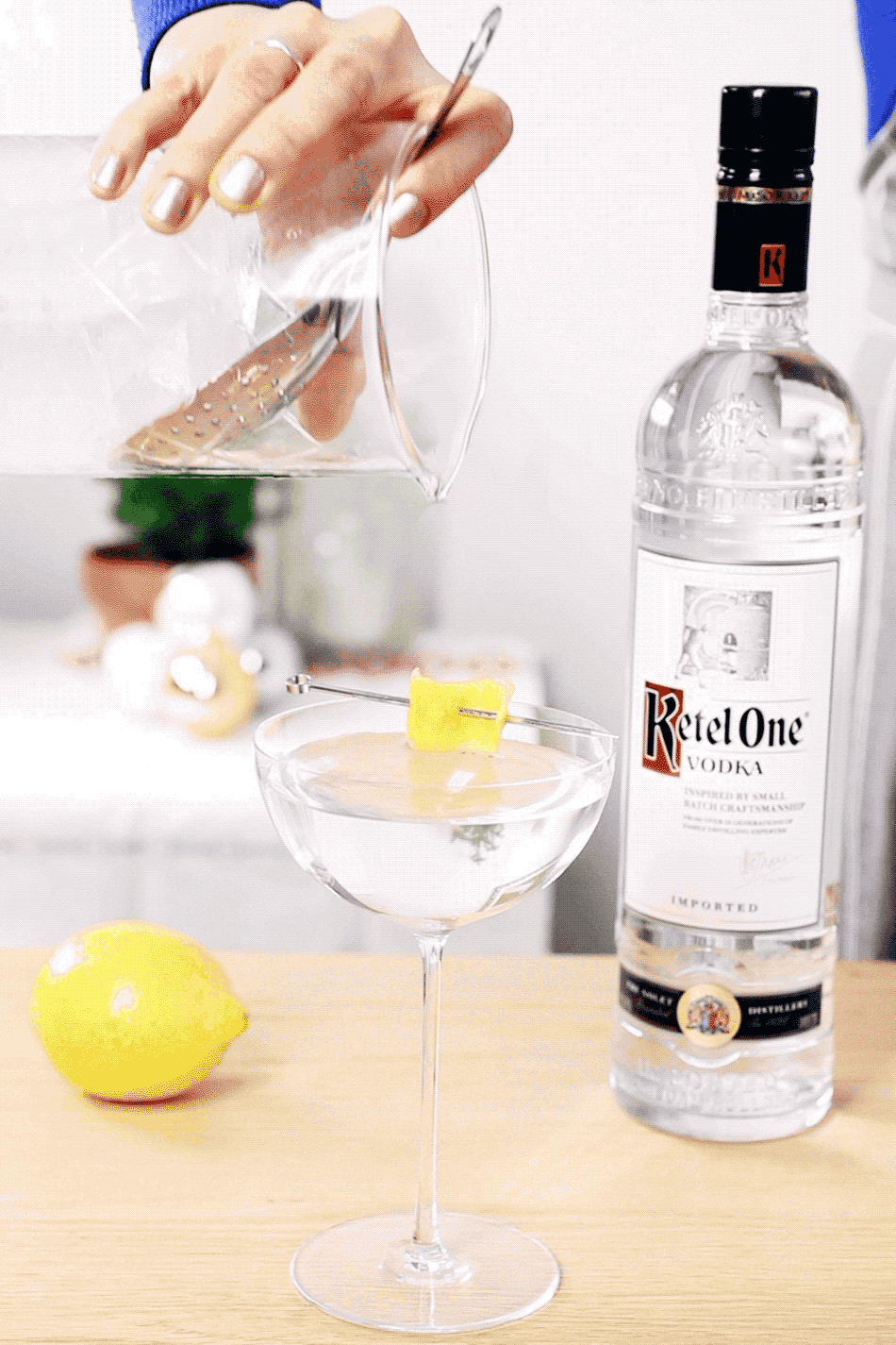 Ketel-Martini-2.gif