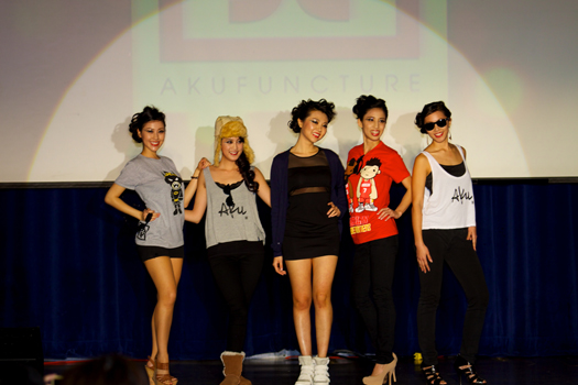 2013_Fashion_Show_01aku4a.png