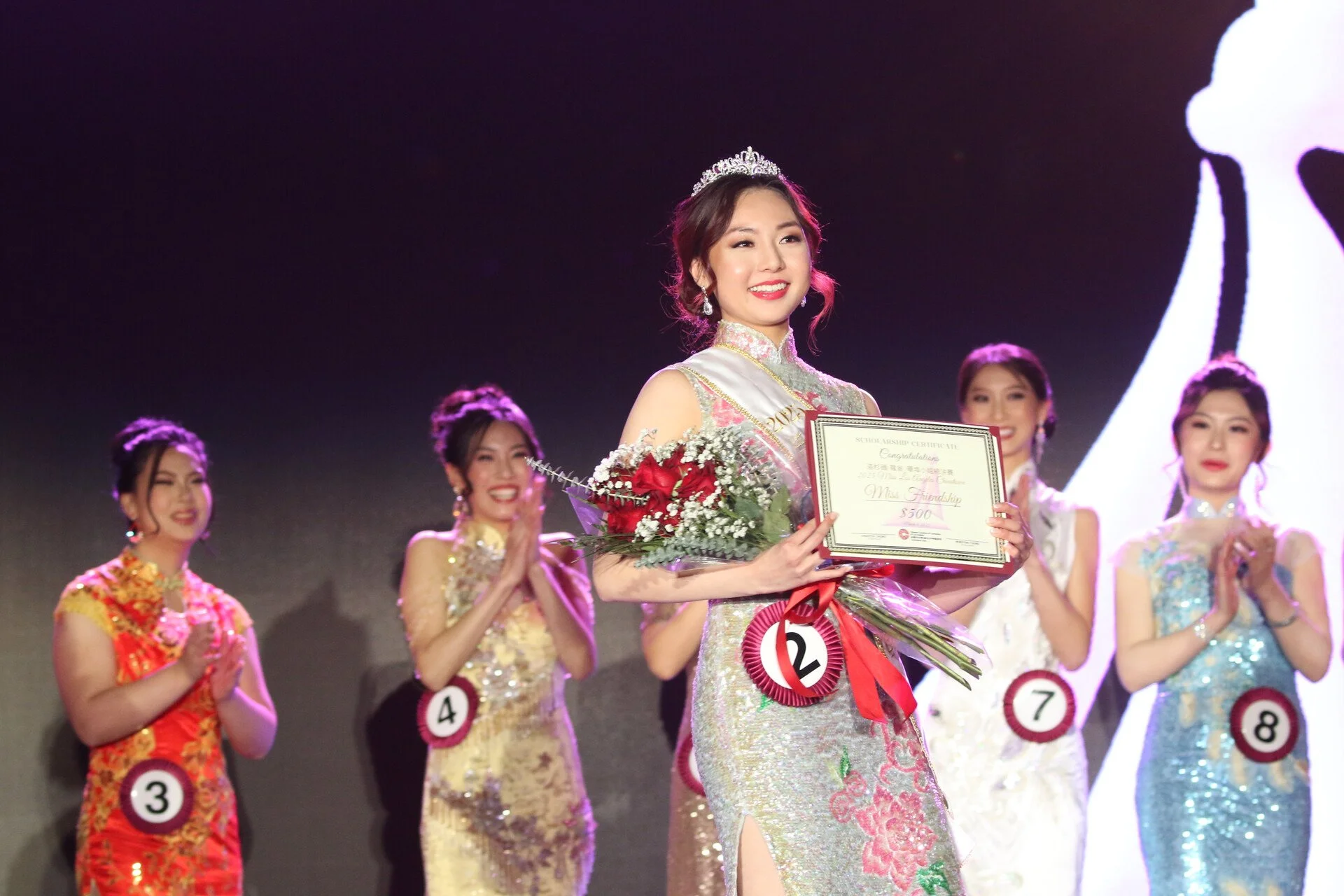 Crowning - Miss Friendship