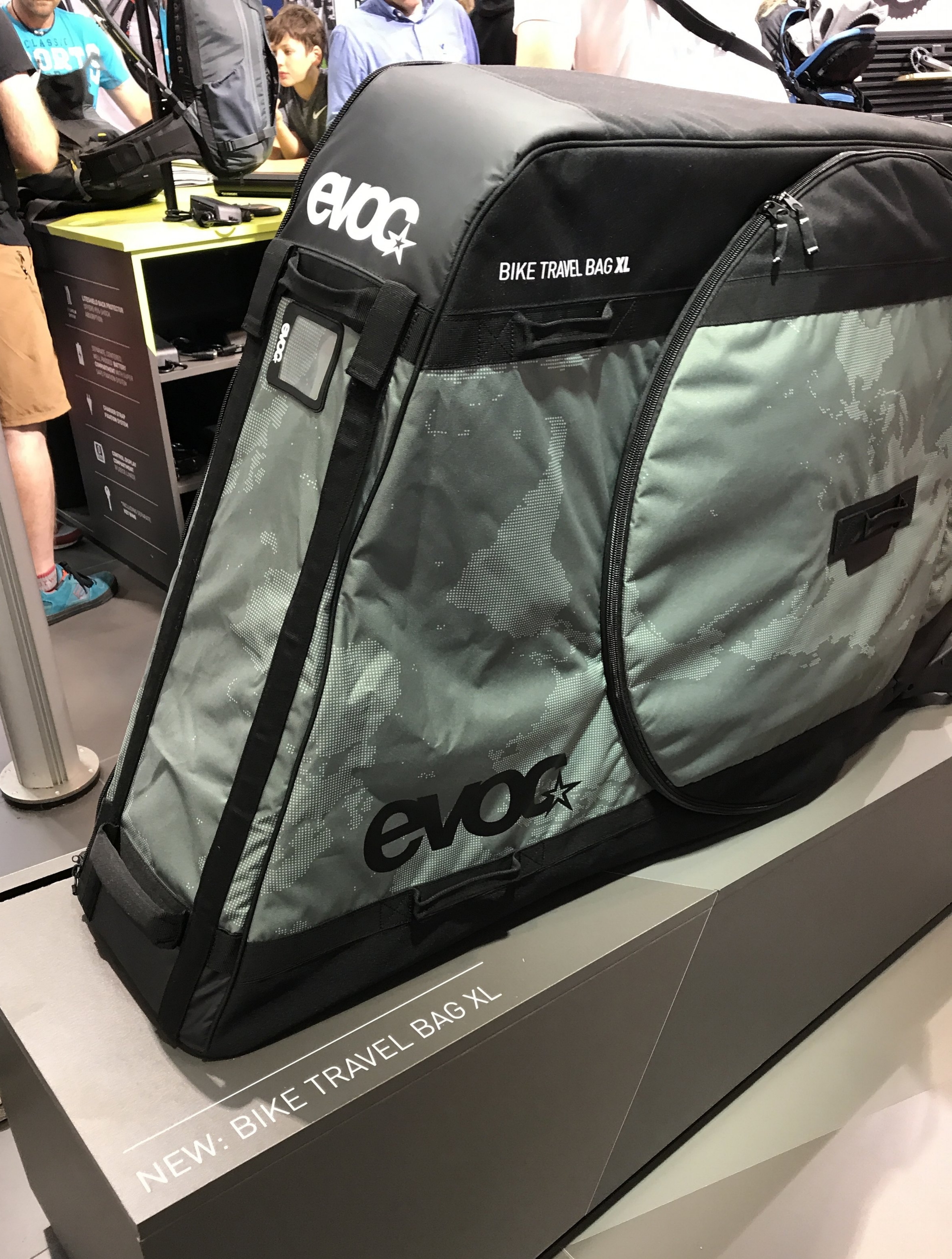 evoc_Bike_Travel_Bag_XL_2.JPG