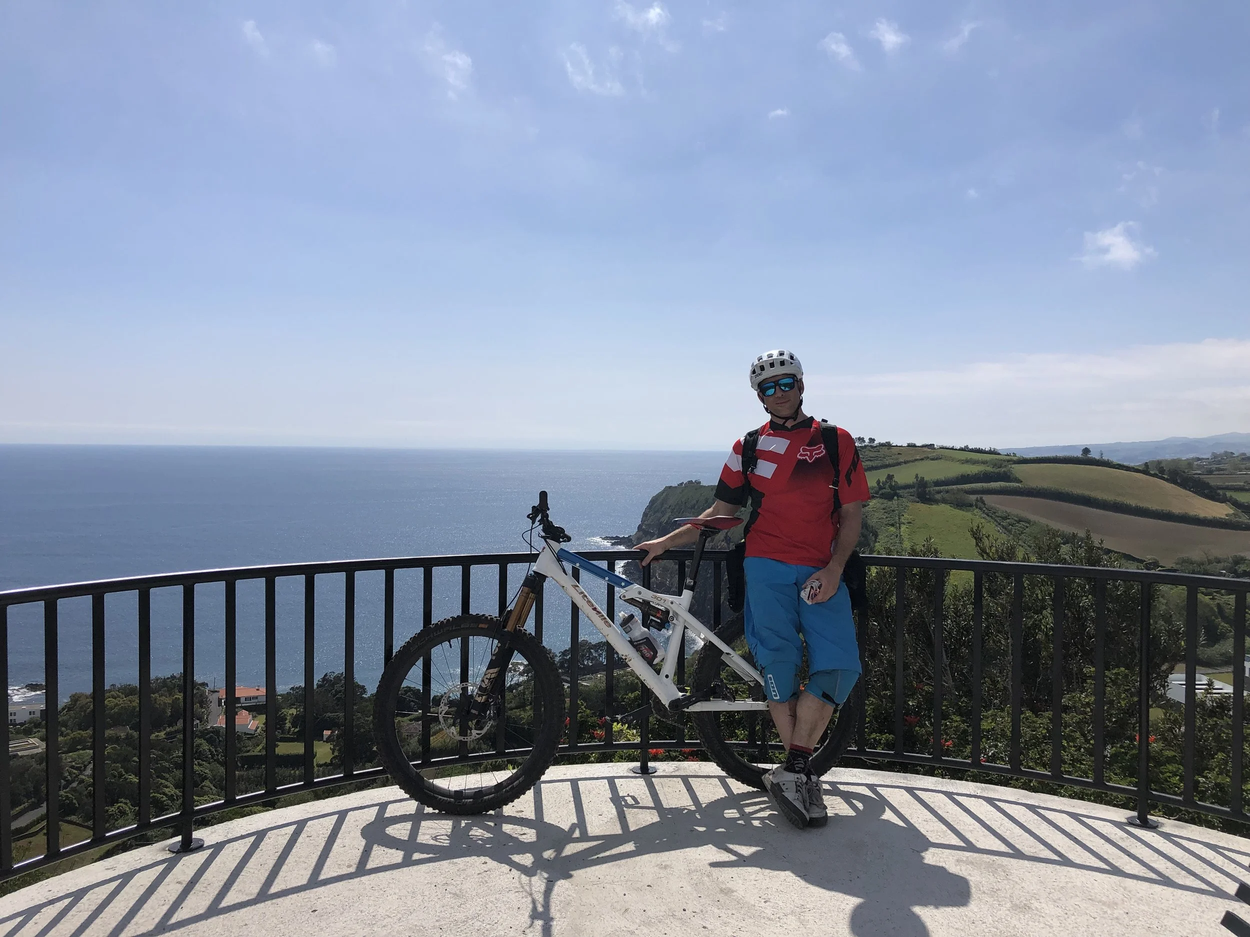 Aussichtspunkt mit wunderbarem Blick über die Küste