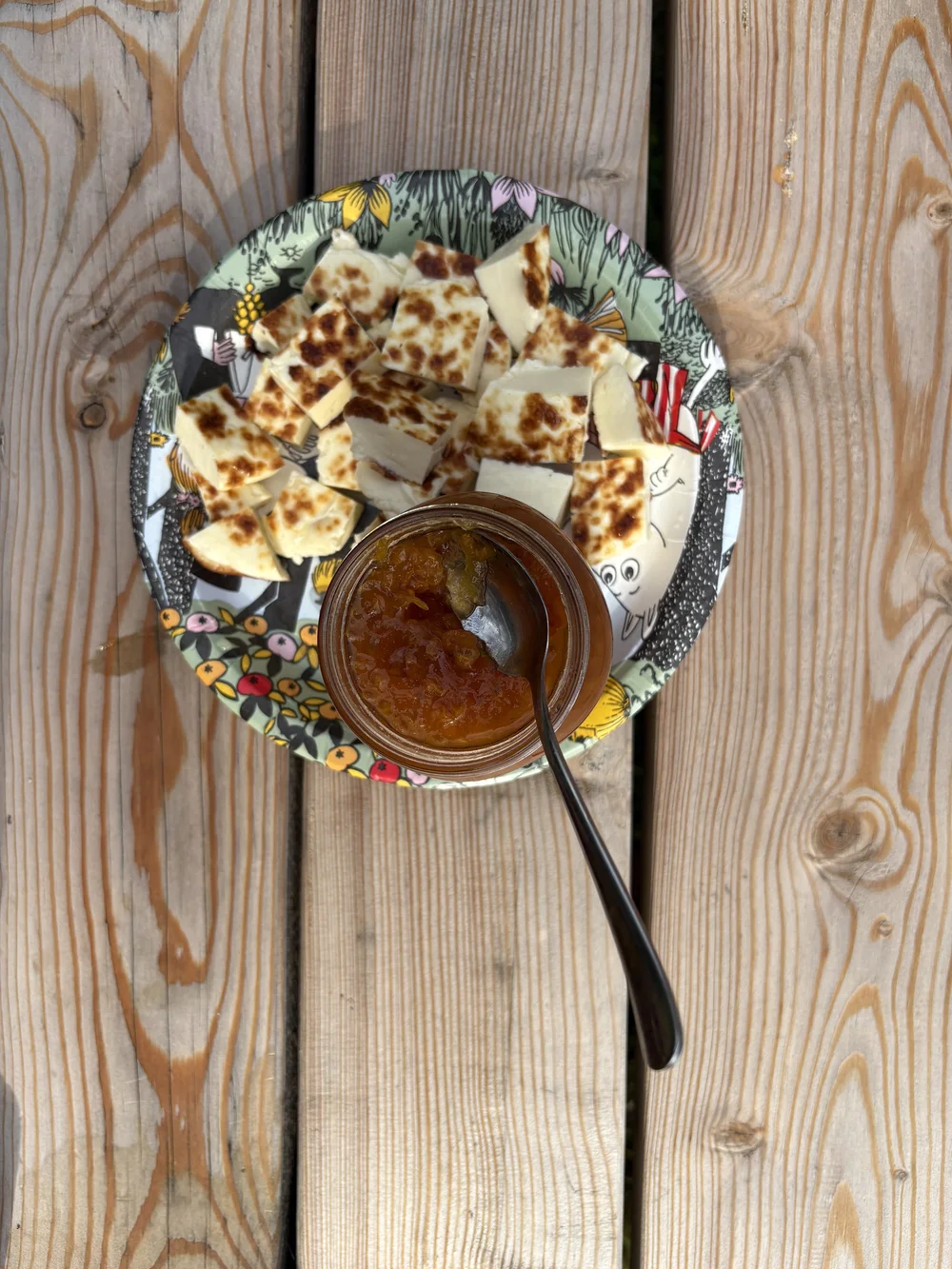 Haloumi mit Moltenbeere-Marmelade - Yummi!