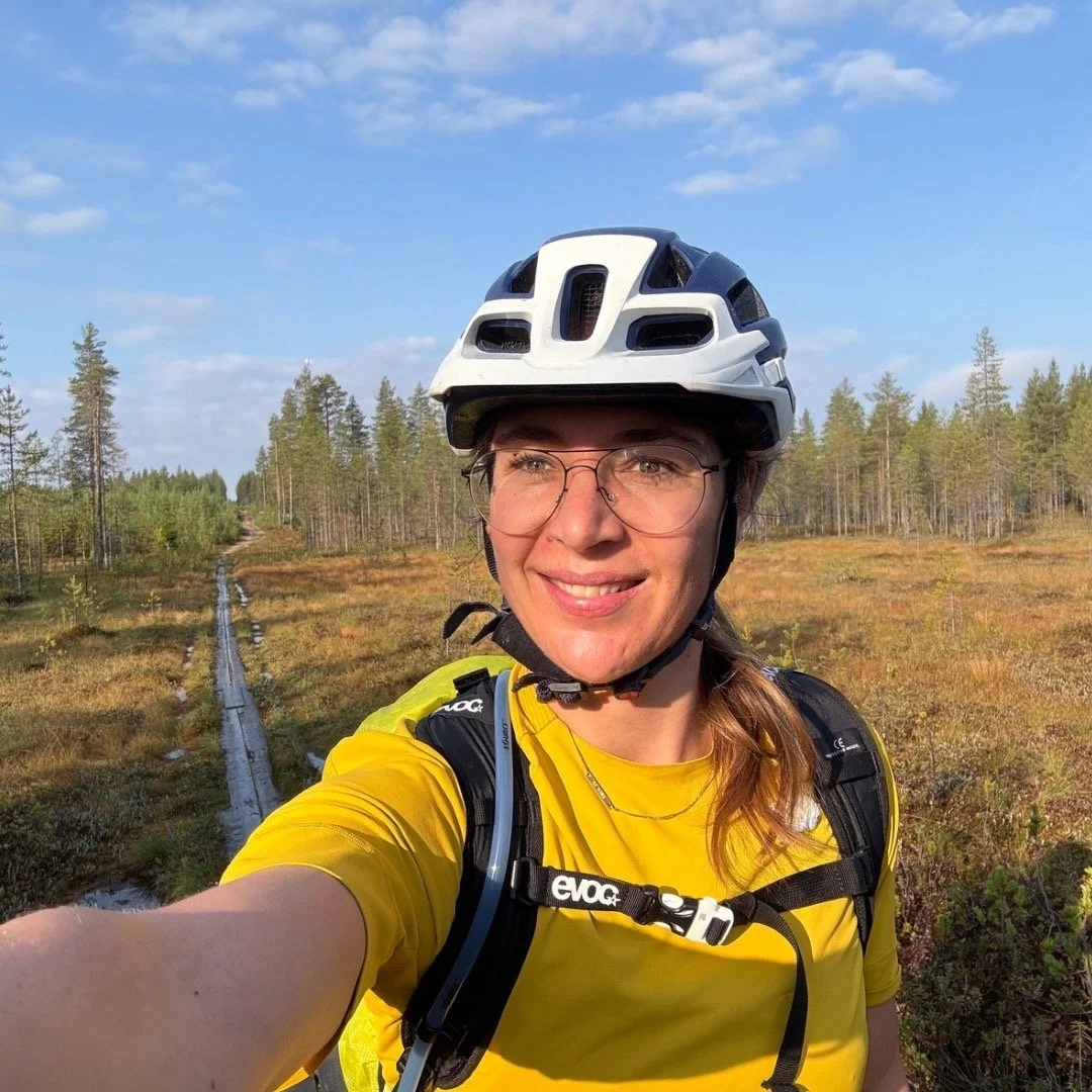 Auf einem der vielen Trail-Abschnitte, die über Sümpfe führen.