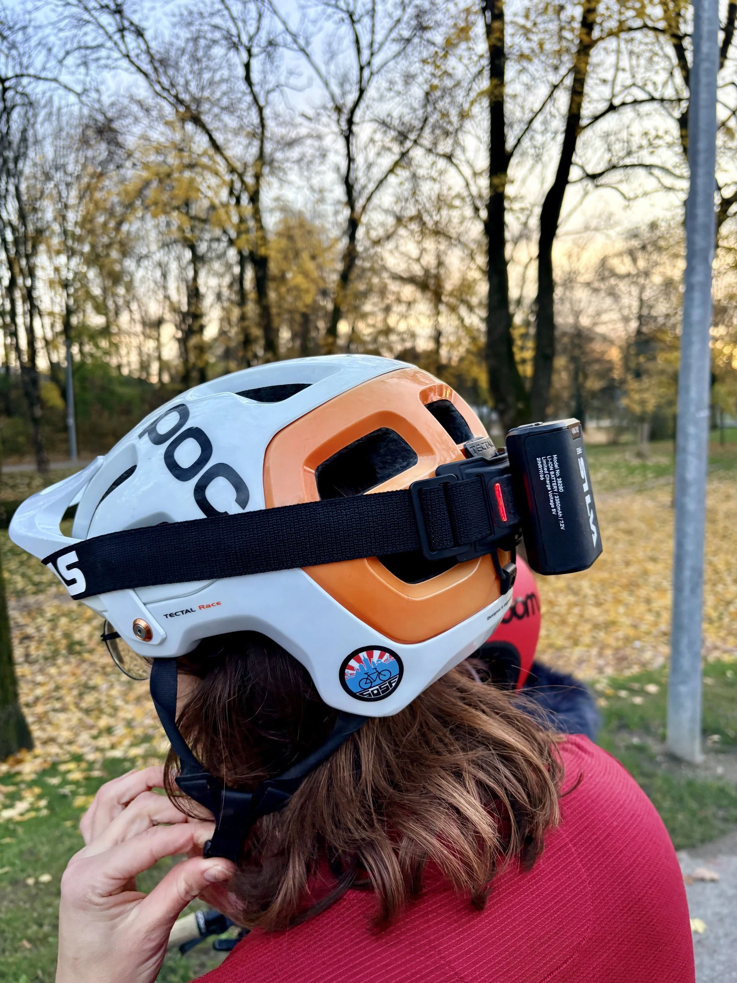 Weihnachtsgeschenke_Mountainbiker_Stirnlampe_Silva_1.jpeg