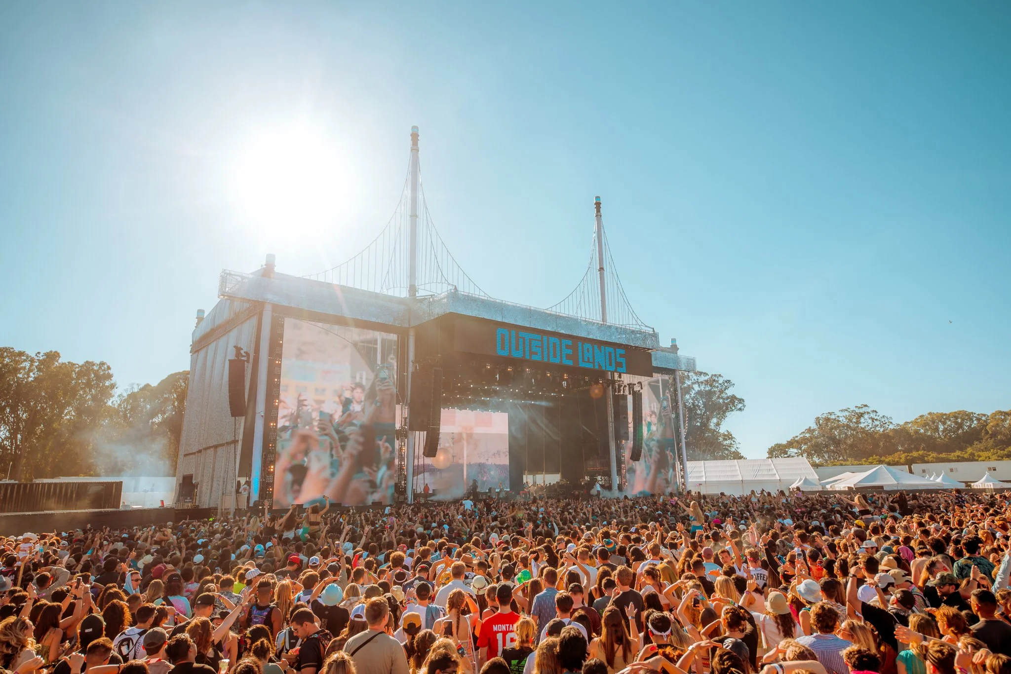 OUTSIDELANDS2022_0807_175346-9146_ALIVECOVERAGE (2).jpg