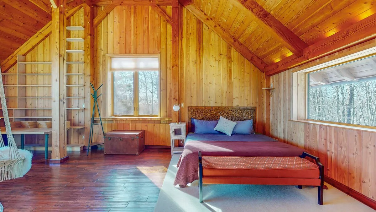 Le-Petite-Chalet-1.jpg