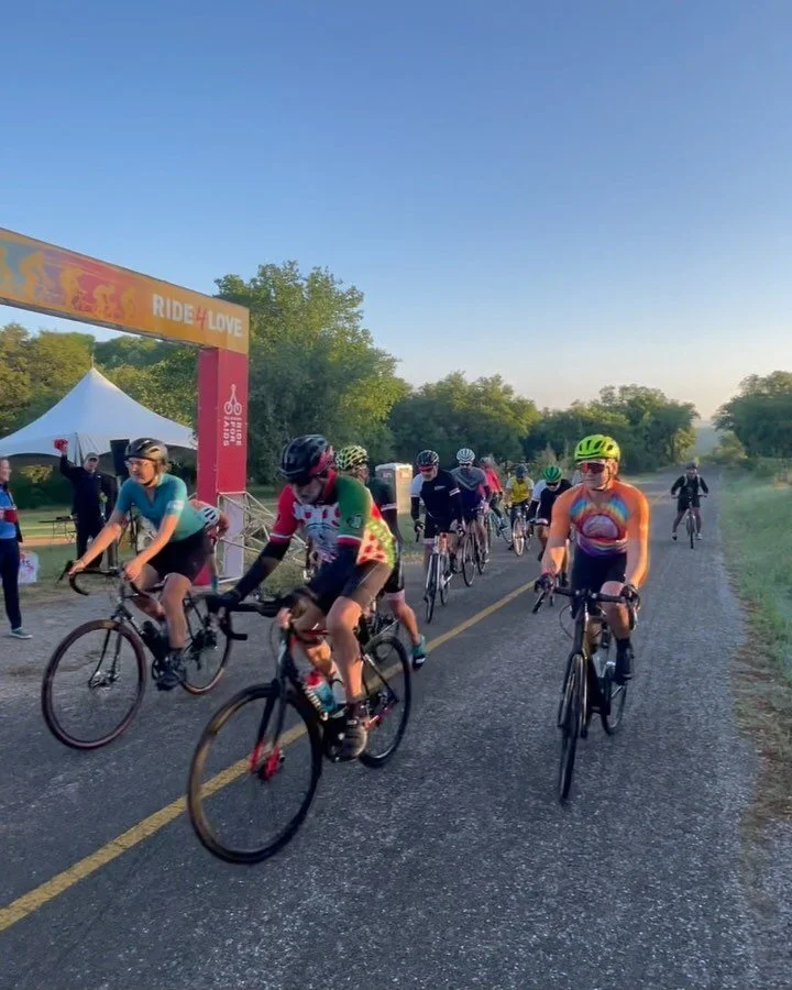 And they are off! 75 and 90 milers officially start Ride Day 2023! #HCRA2023