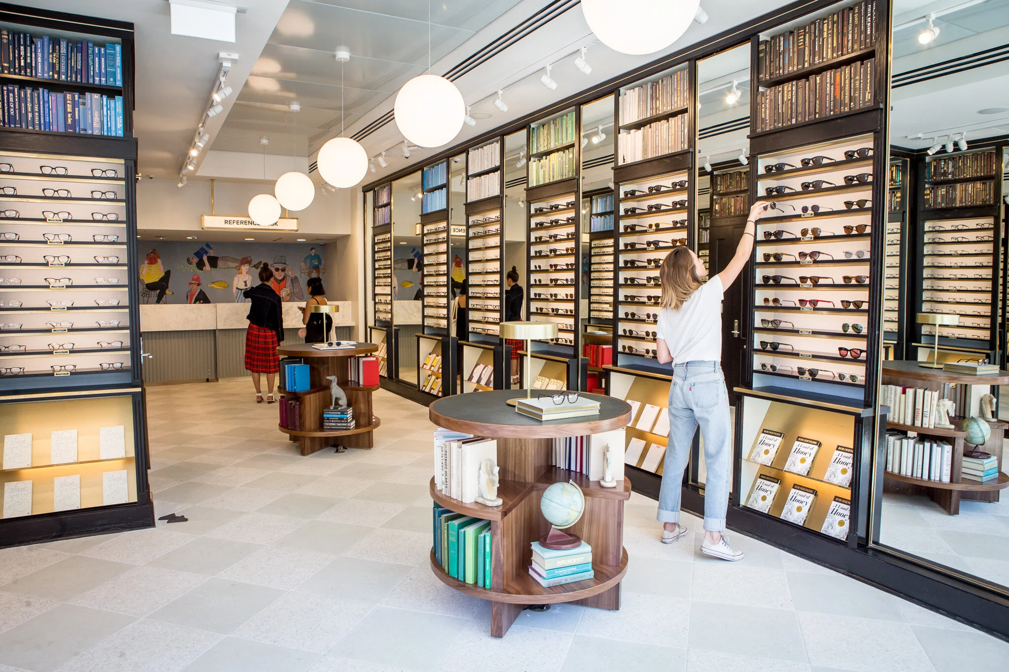 Popular eyewear chain Warby Parker responds to backlash over racism
