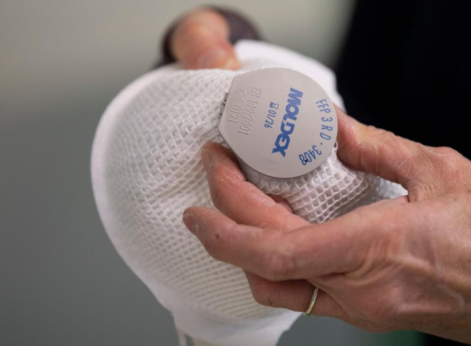 N95 Masks With Exhalation Valves Don’t Slow The Spread Of Covid-19