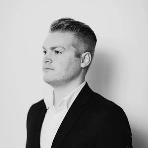 JOSIAH ROETKER Lead Cinematographer