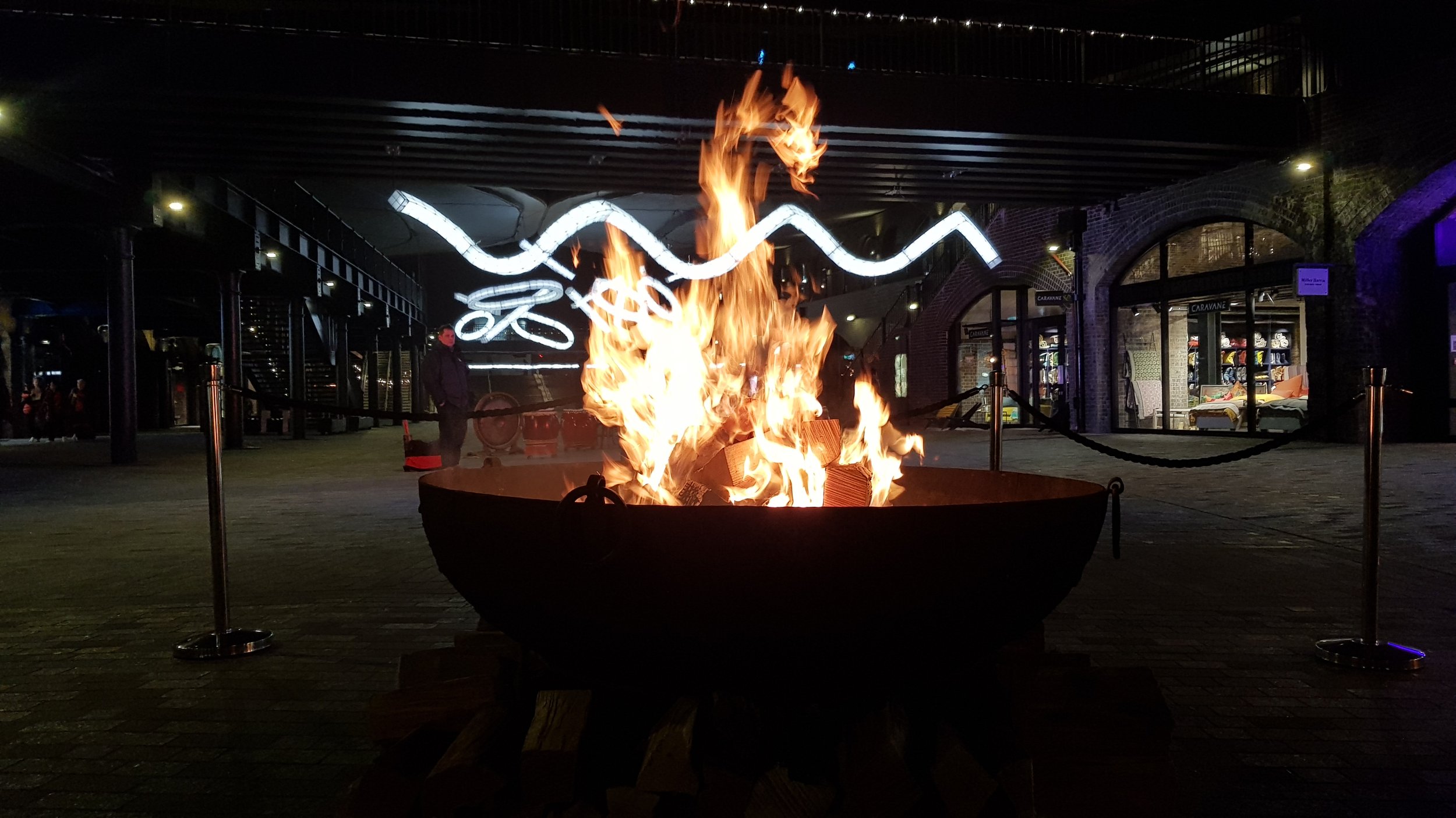 Urban fire pit