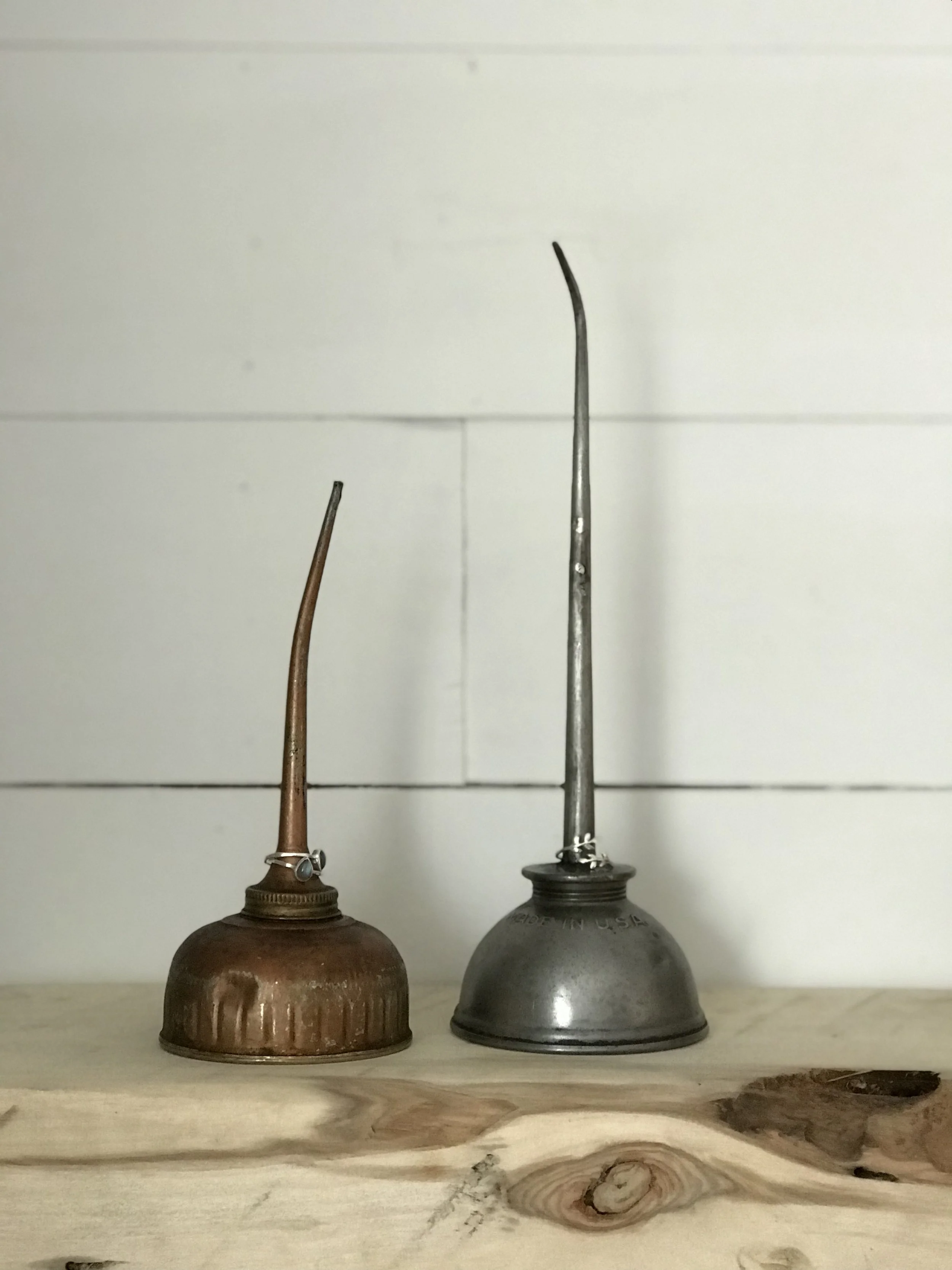 OIL CAN RING/BRACELET HOLDER