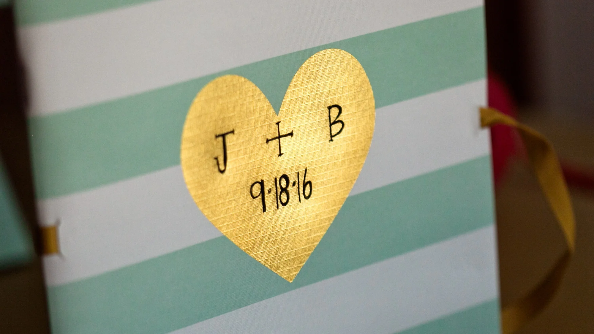 Detail wedding photo guest sign in book