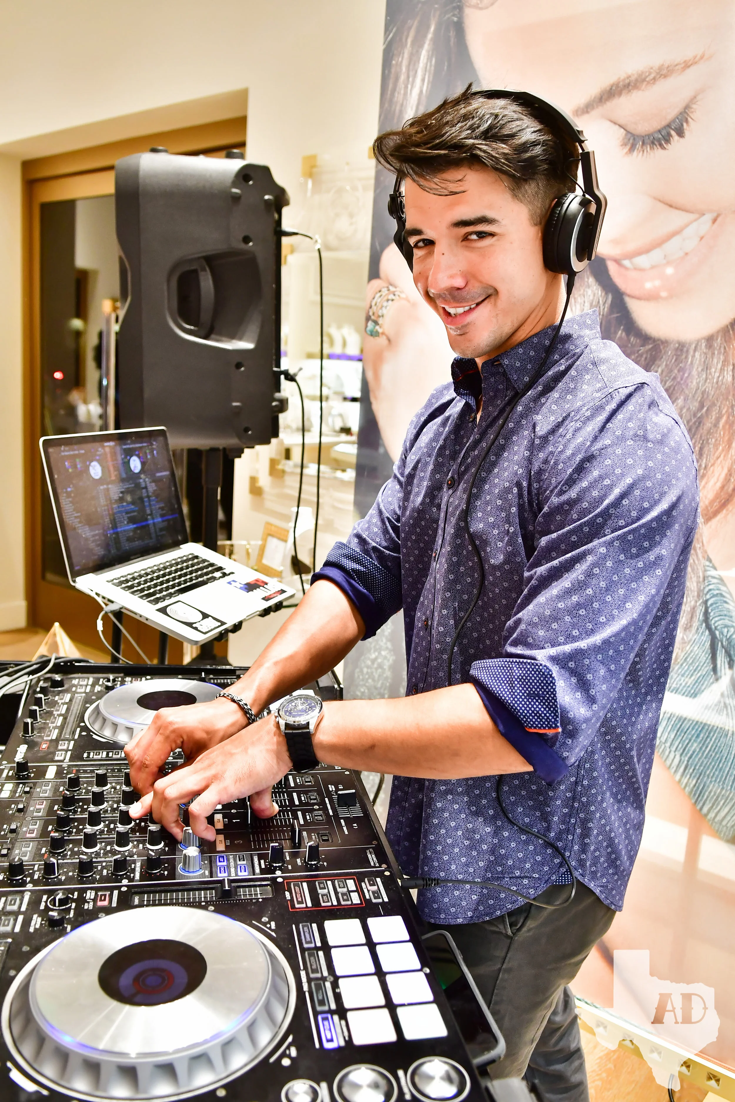 AnnieDevineTX_KendraScott-9.jpg