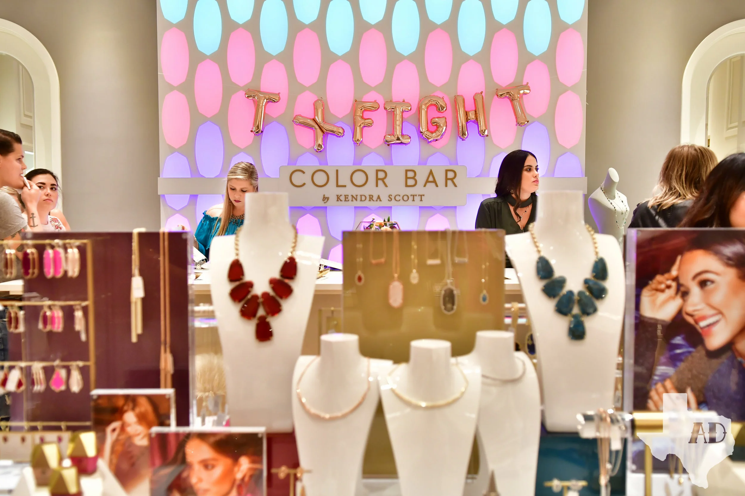 AnnieDevineTX_KendraScott-13.jpg