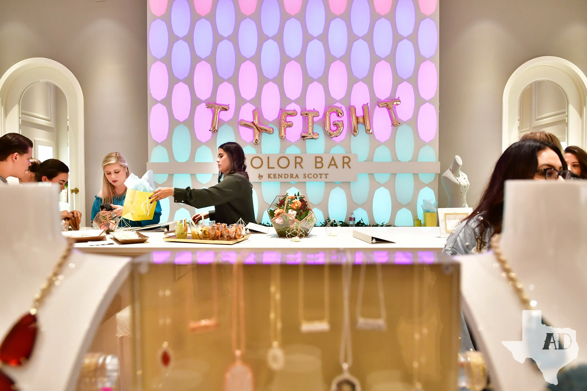 AnnieDevineTX_KendraScott-15.jpg