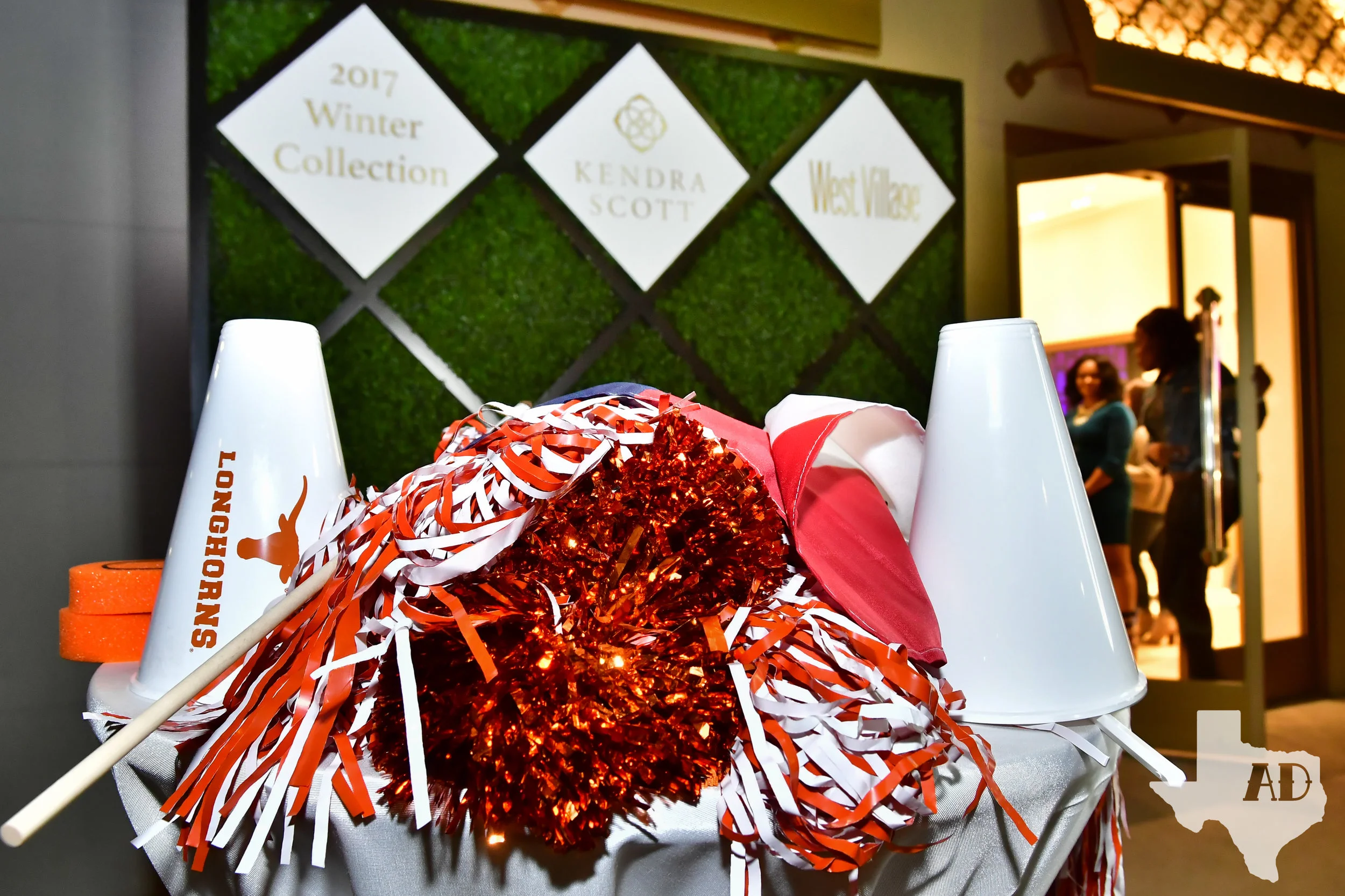 AnnieDevineTX_KendraScott-27.jpg