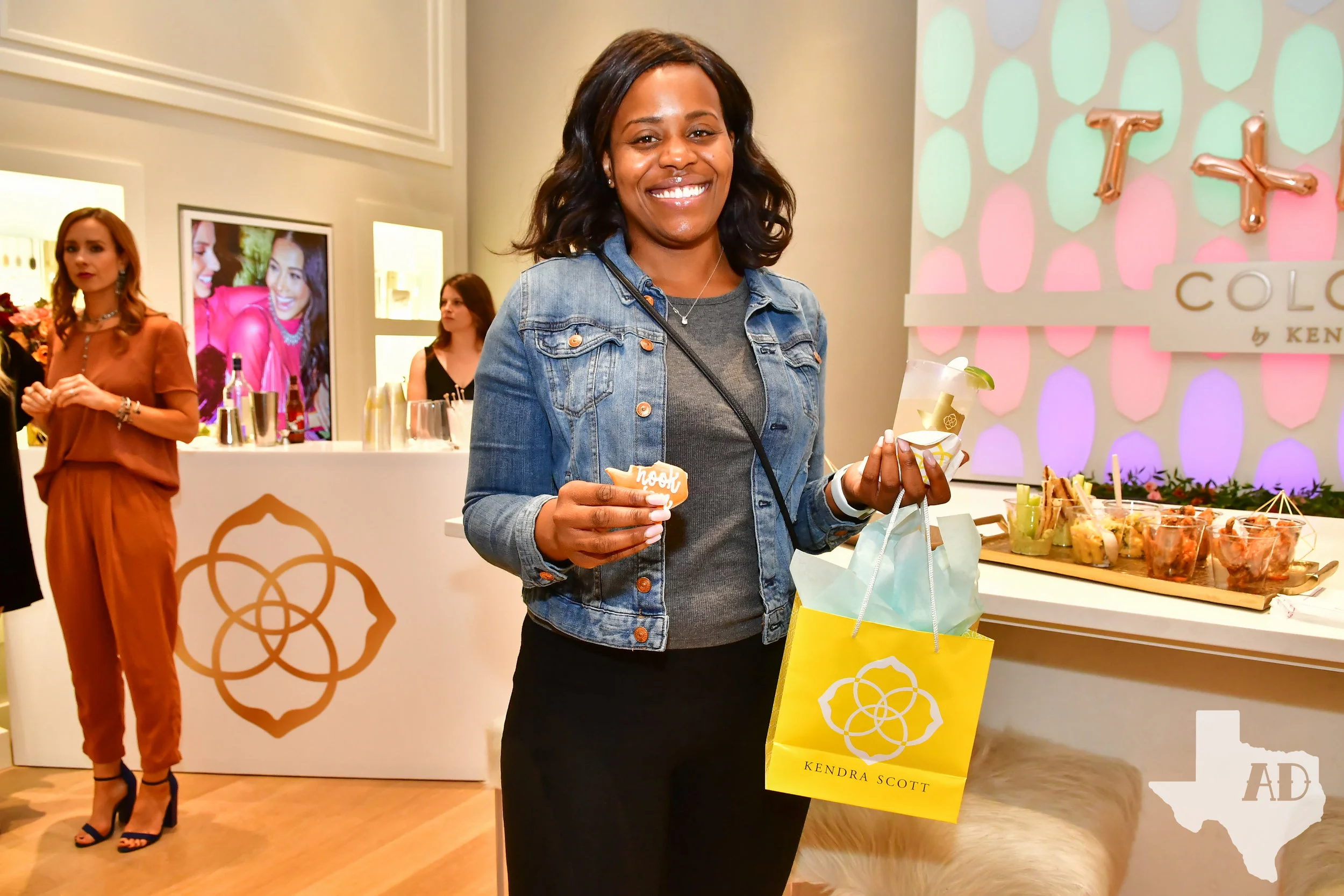 AnnieDevineTX_KendraScott-45.jpg