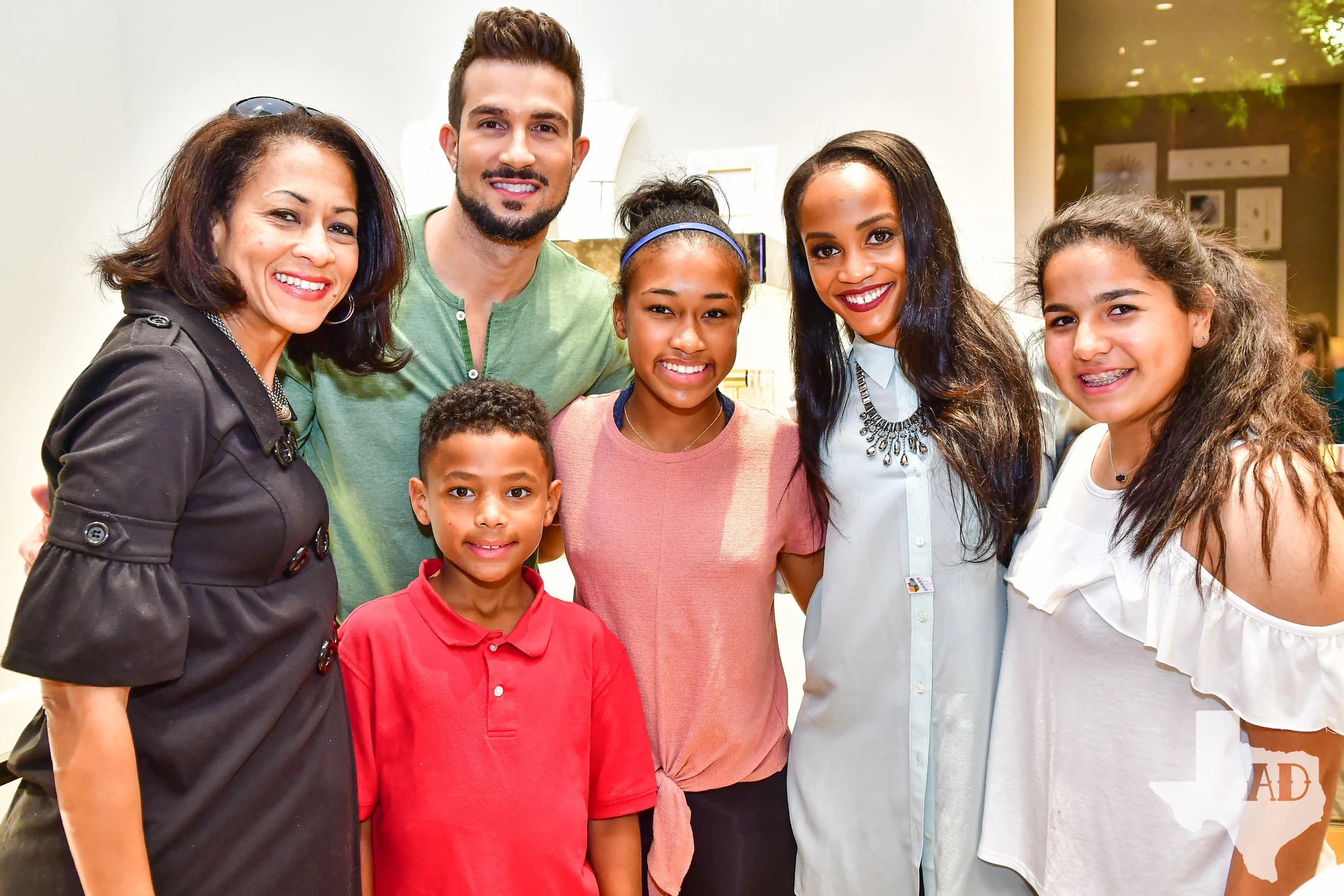 AnnieDevineTX_KendraScott-57.jpg