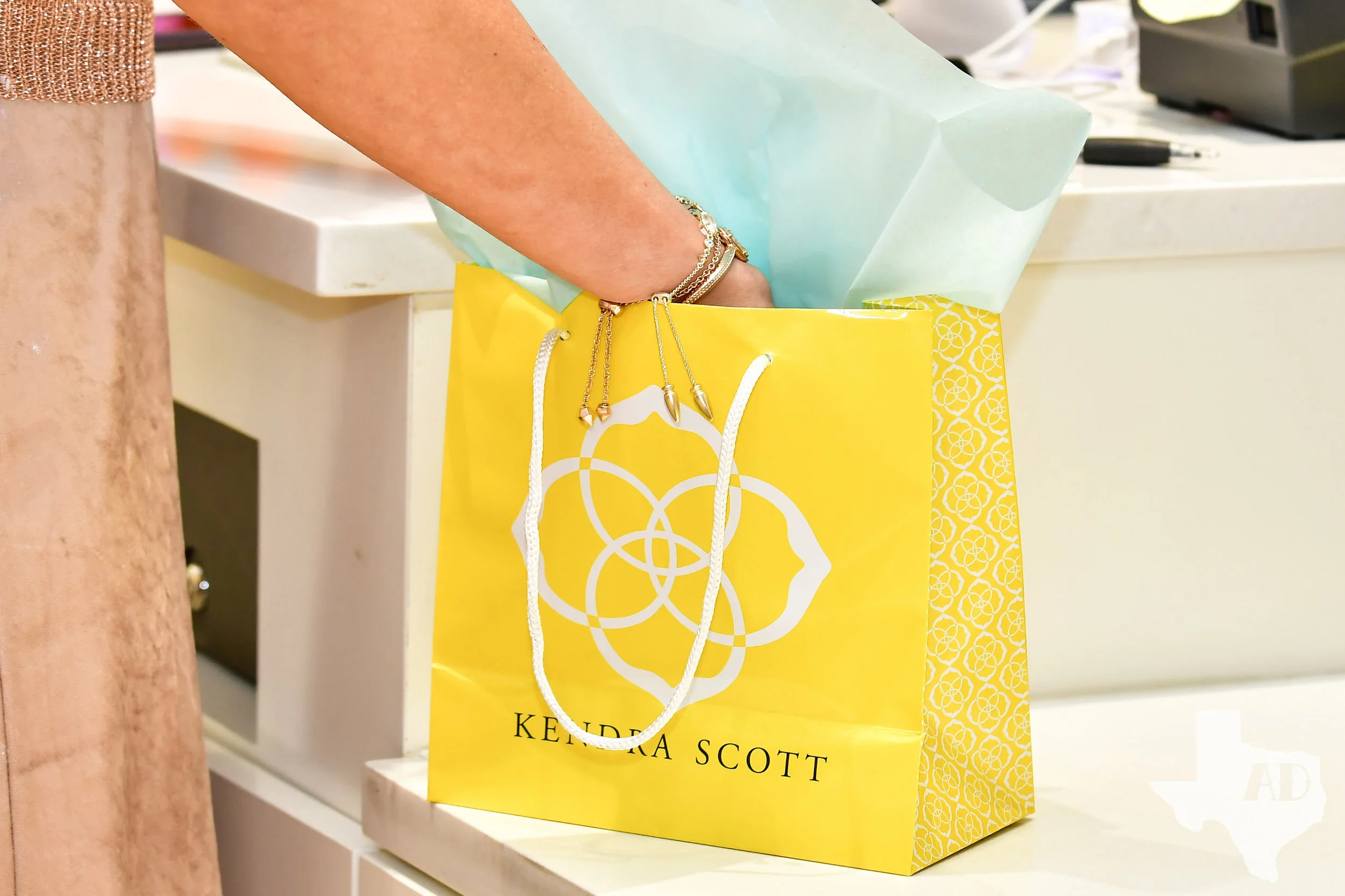 AnnieDevineTX_KendraScott-63.jpg
