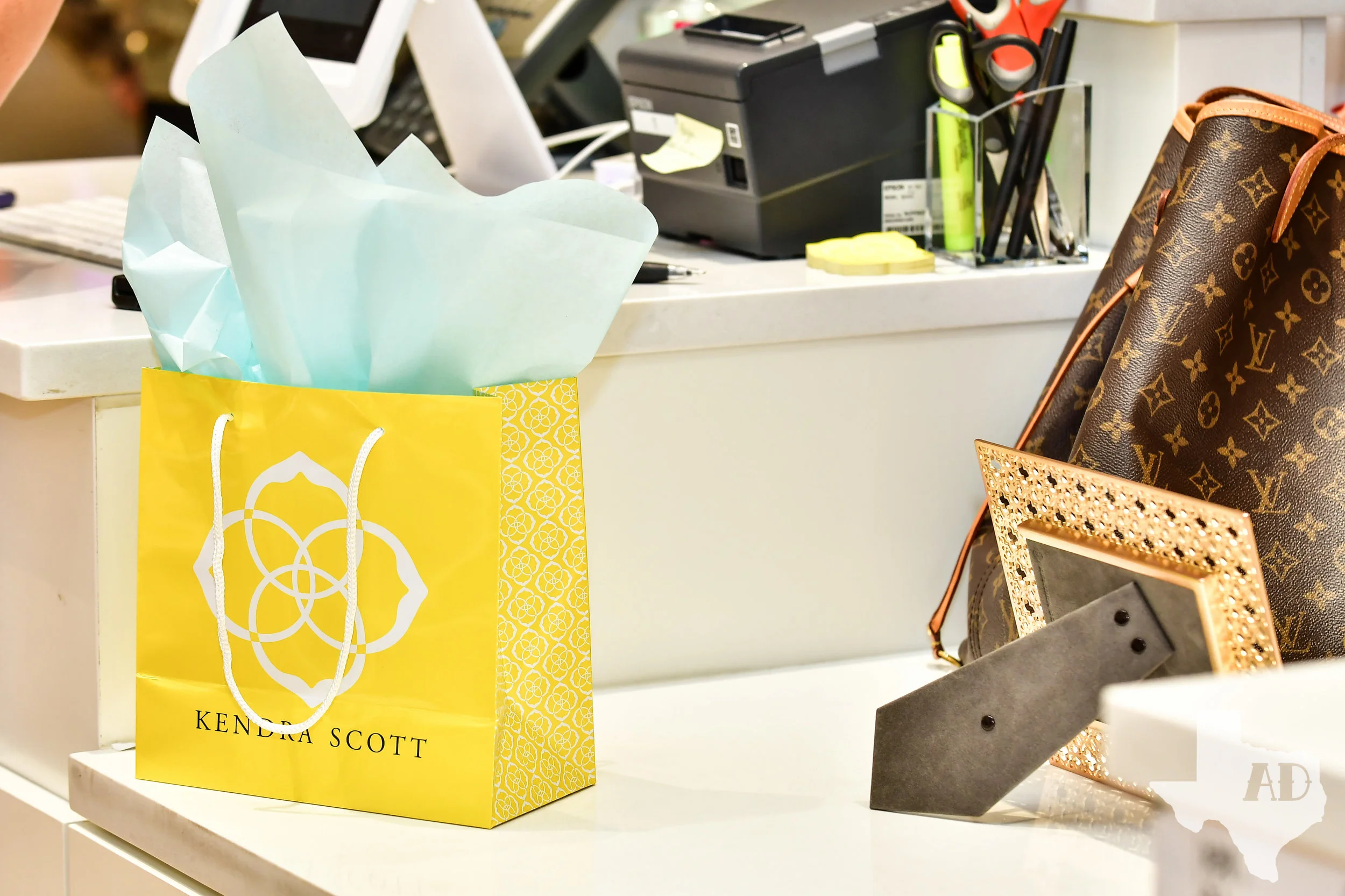 AnnieDevineTX_KendraScott-64.jpg